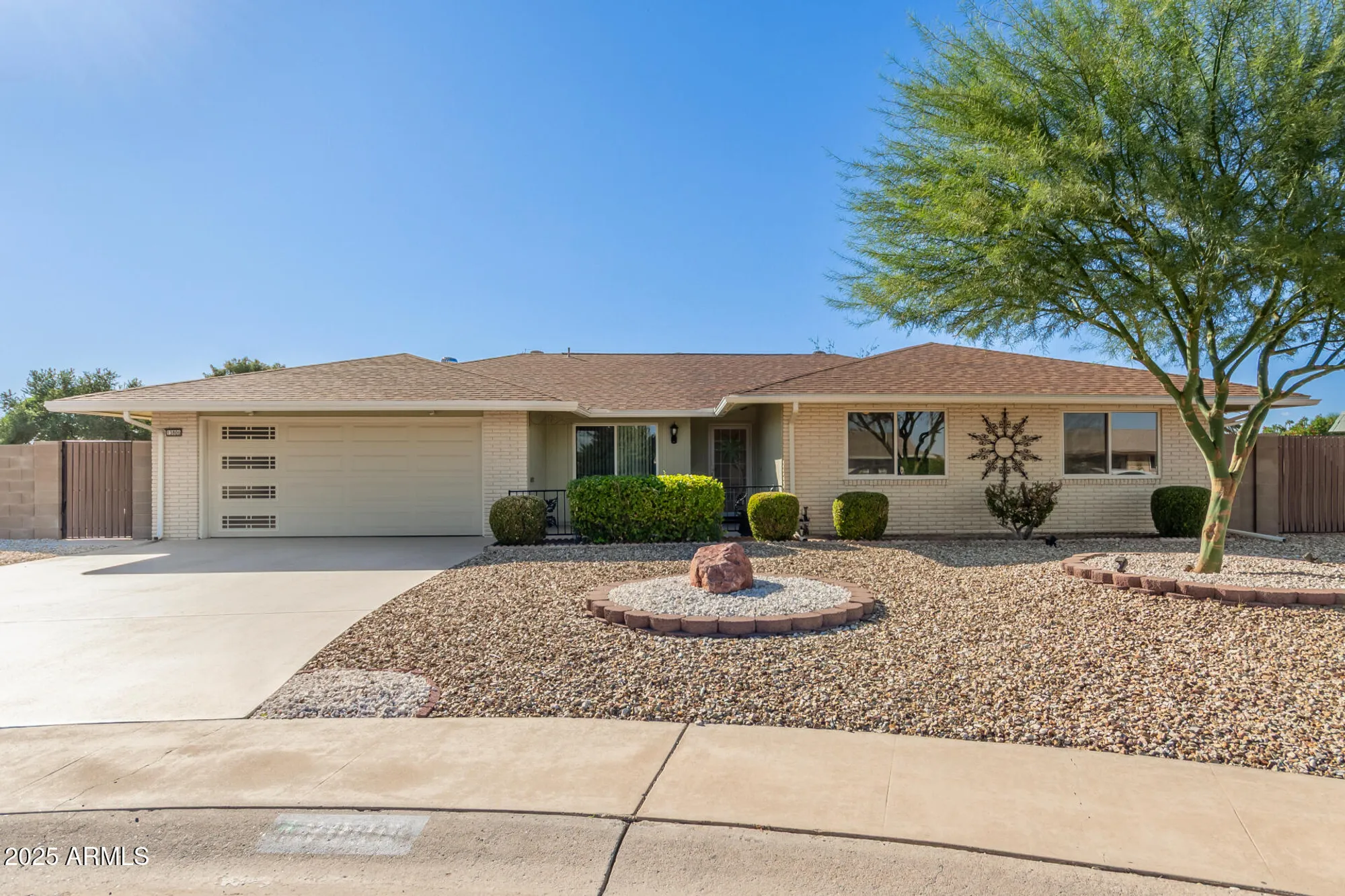 Property Slideshow image 1 of 39 | 13806 n 98th ave, Sun City, AZ, 85351