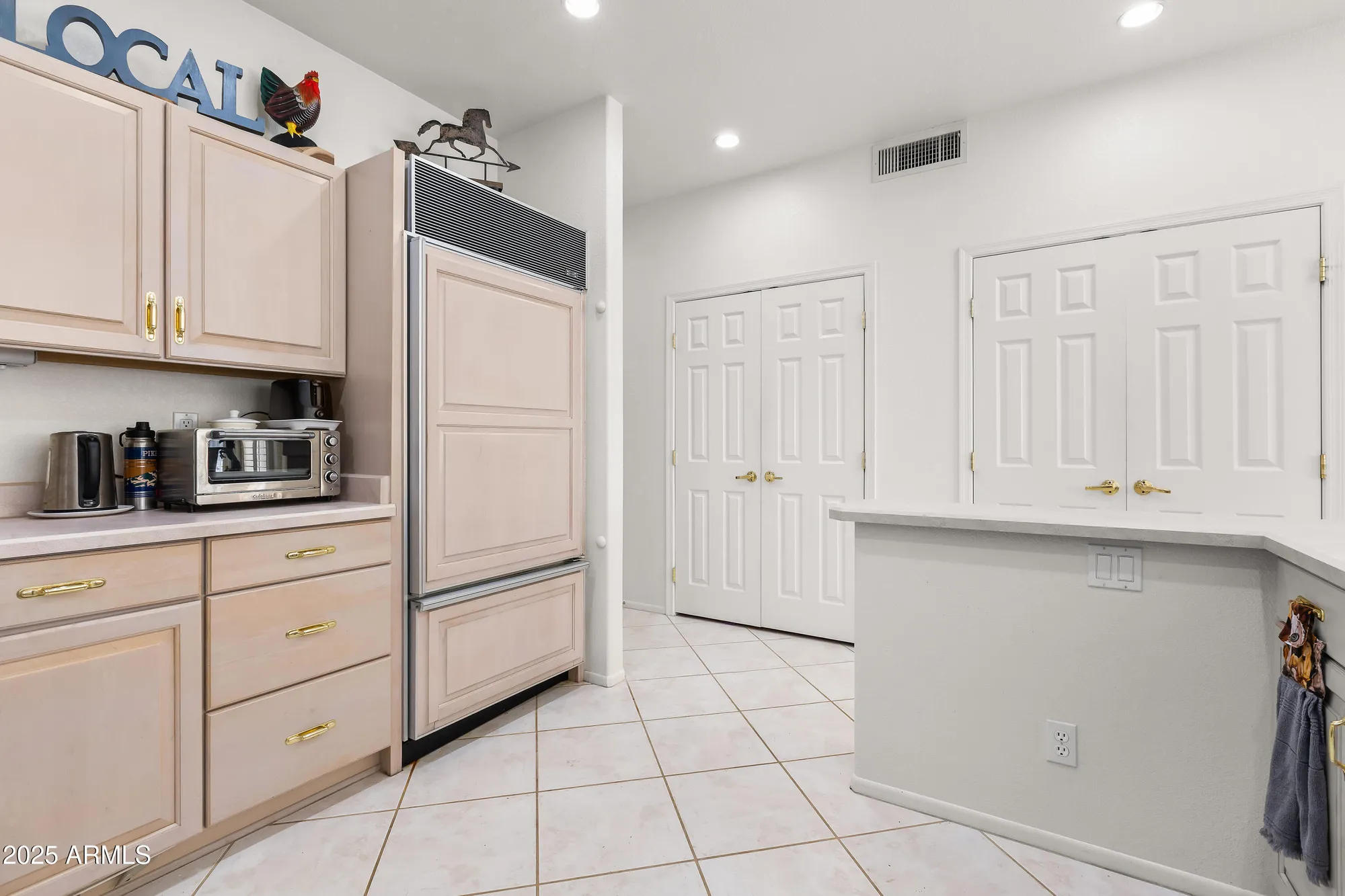 Property Slideshow image 13 of 64 | 13811 w via tercero, Sun City West, AZ, 85375