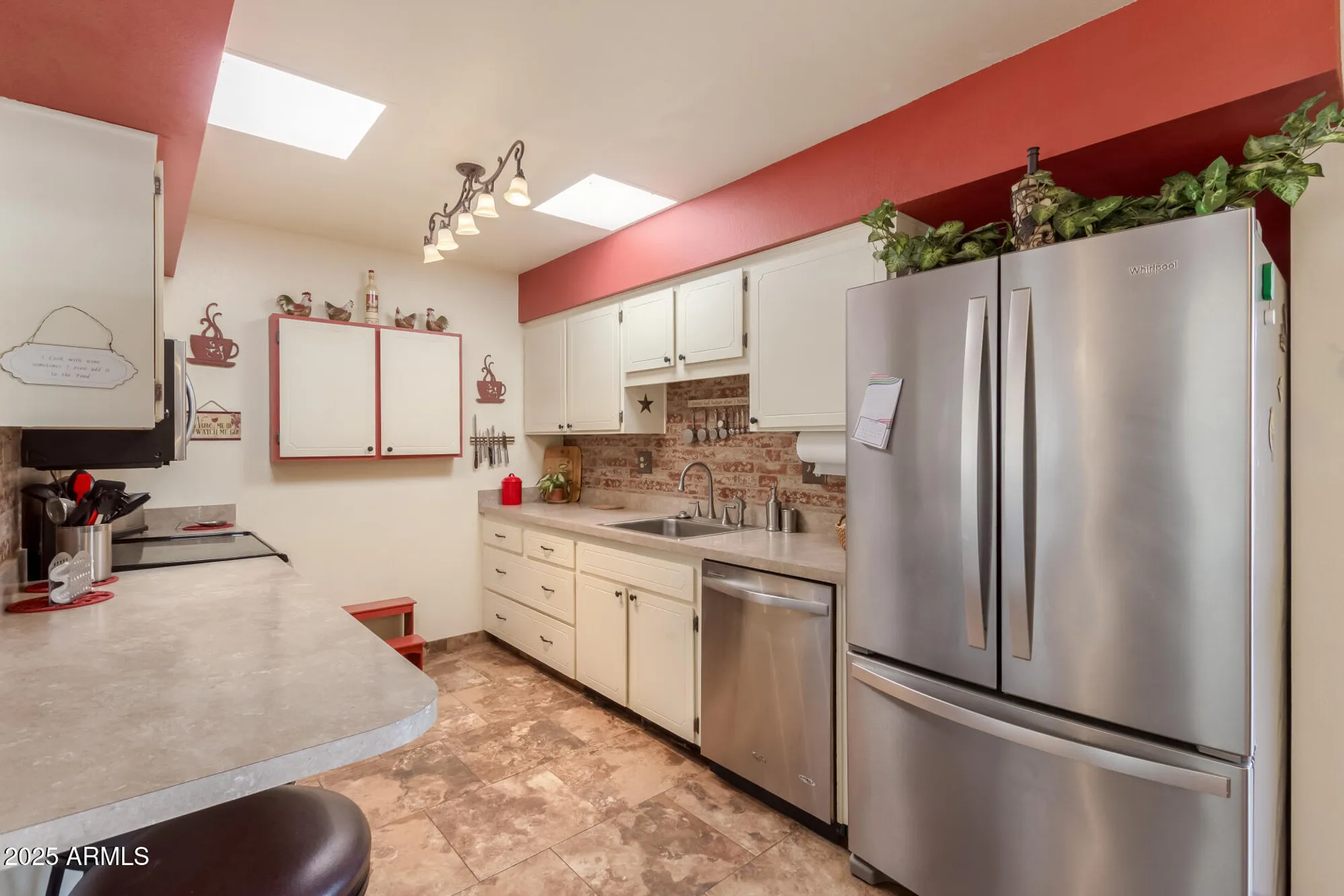 Property Slideshow image 8 of 27 | 13081 n 100th ave, Sun City, AZ, 85351