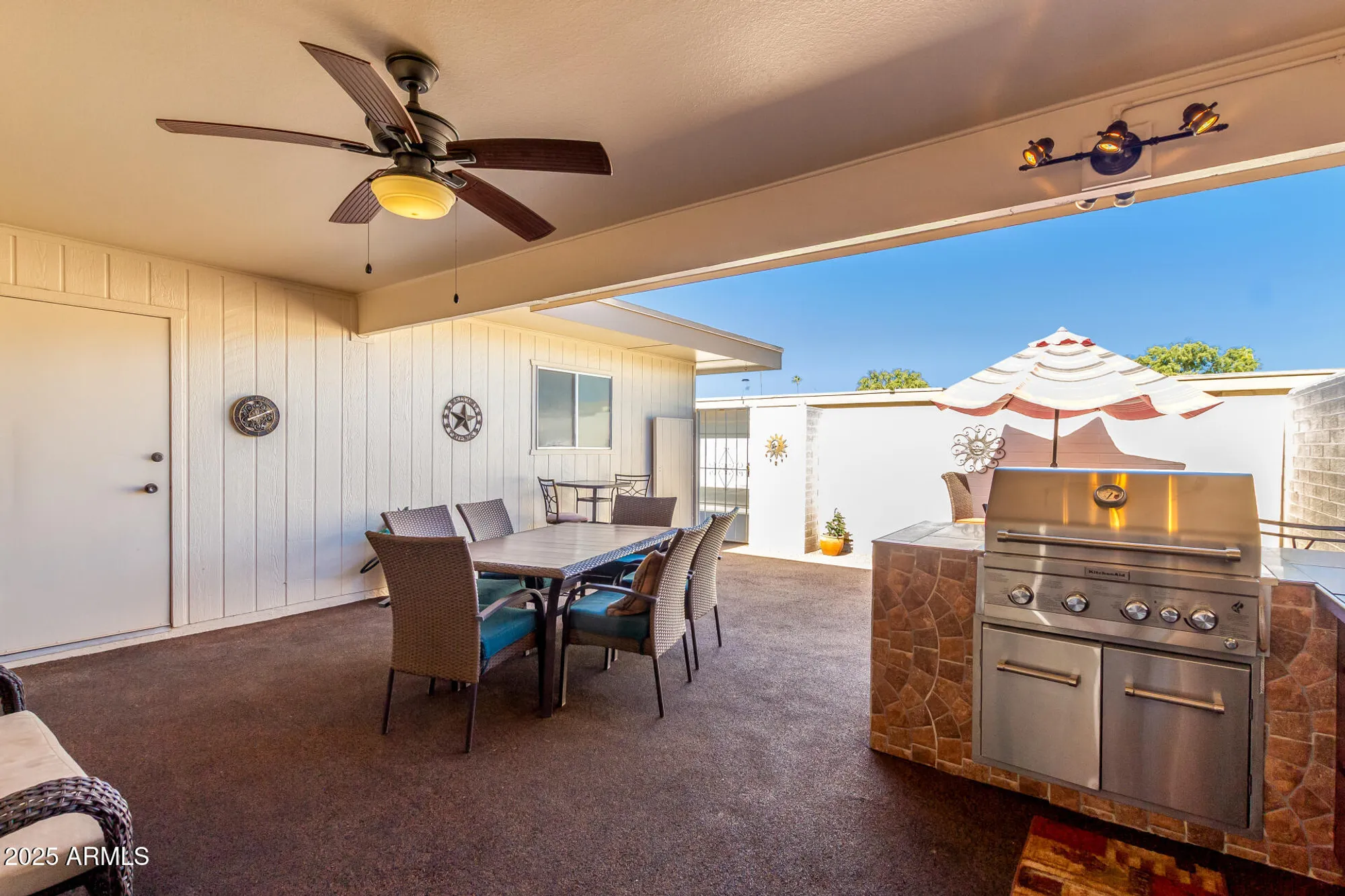 Property Slideshow image 24 of 27 | 13081 n 100th ave, Sun City, AZ, 85351