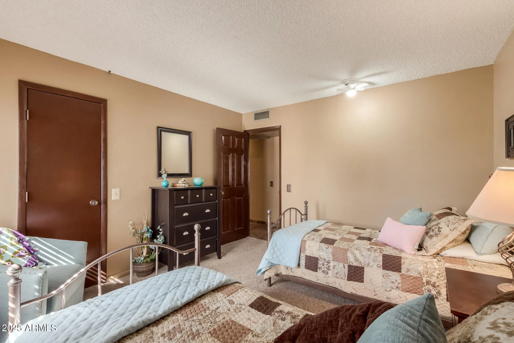 Property Slideshow image 18 of 27 | 13081 n 100th ave, Sun City, AZ, 85351