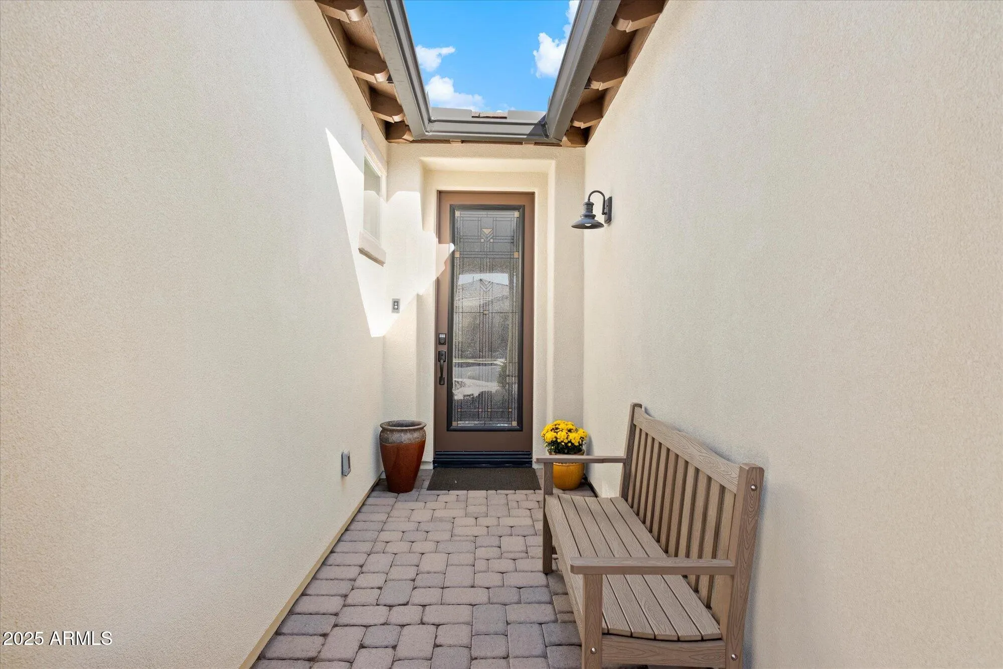 Property Slideshow image 2 of 21 | 104 e iloca ln, Queen Creek, AZ, 85140