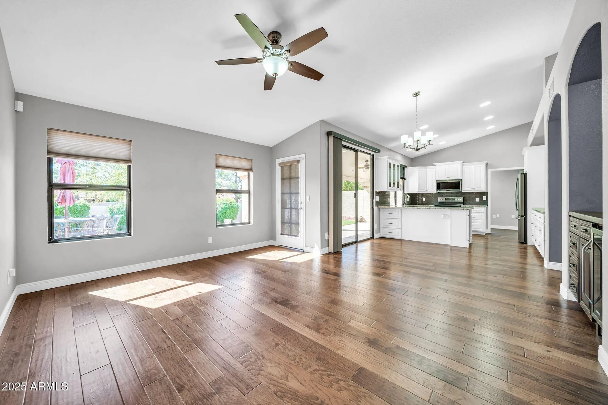 Property Slideshow image 8 of 26 | 9551 w sierra pinta dr, Peoria, AZ, 85382