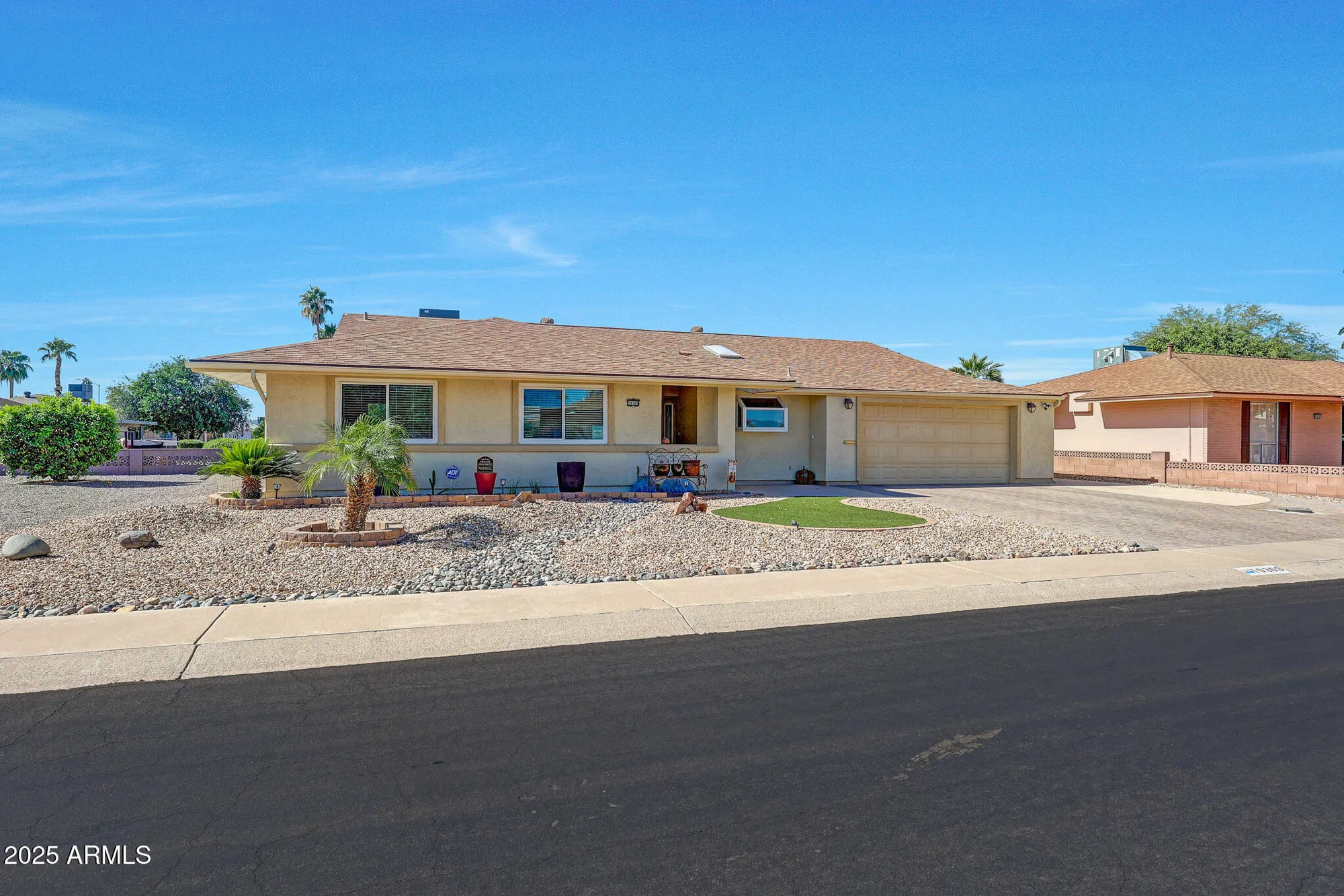 Property Slideshow image 6 of 43 | 10309 w floriade dr, Sun City, AZ, 85351