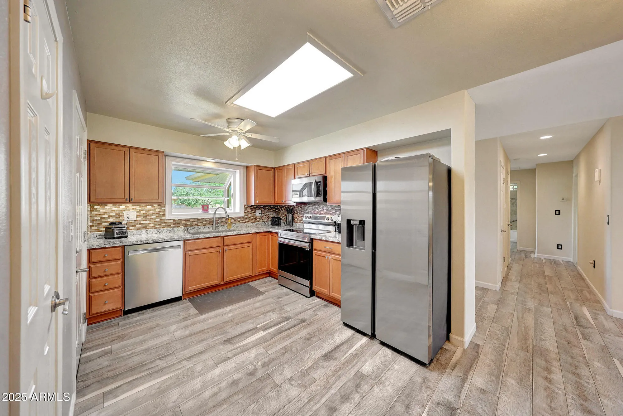 Property Slideshow image 3 of 43 | 10309 w floriade dr, Sun City, AZ, 85351