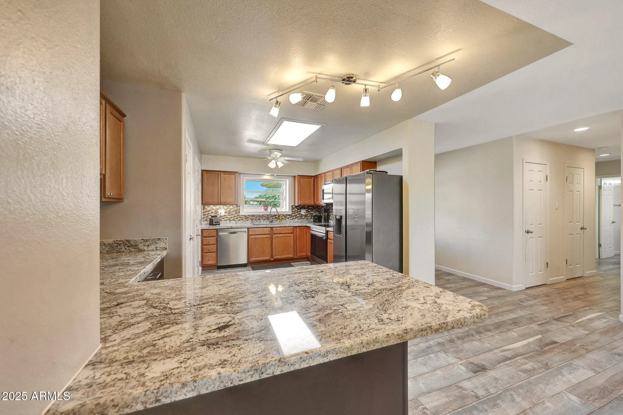 Property Slideshow image 16 of 43 | 10309 w floriade dr, Sun City, AZ, 85351