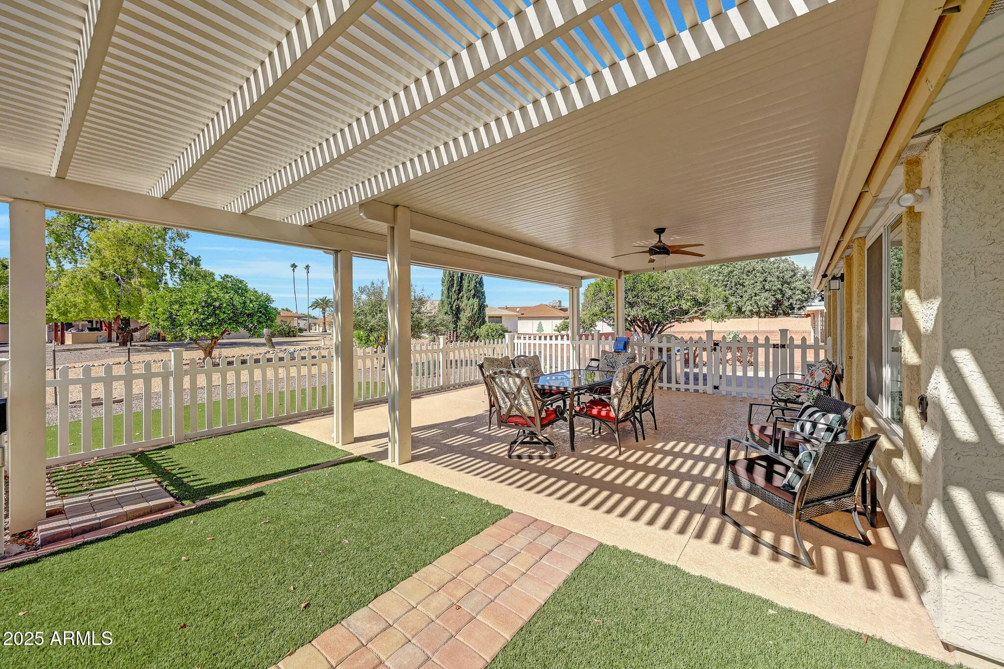 Property Slideshow image 5 of 43 | 10309 w floriade dr, Sun City, AZ, 85351
