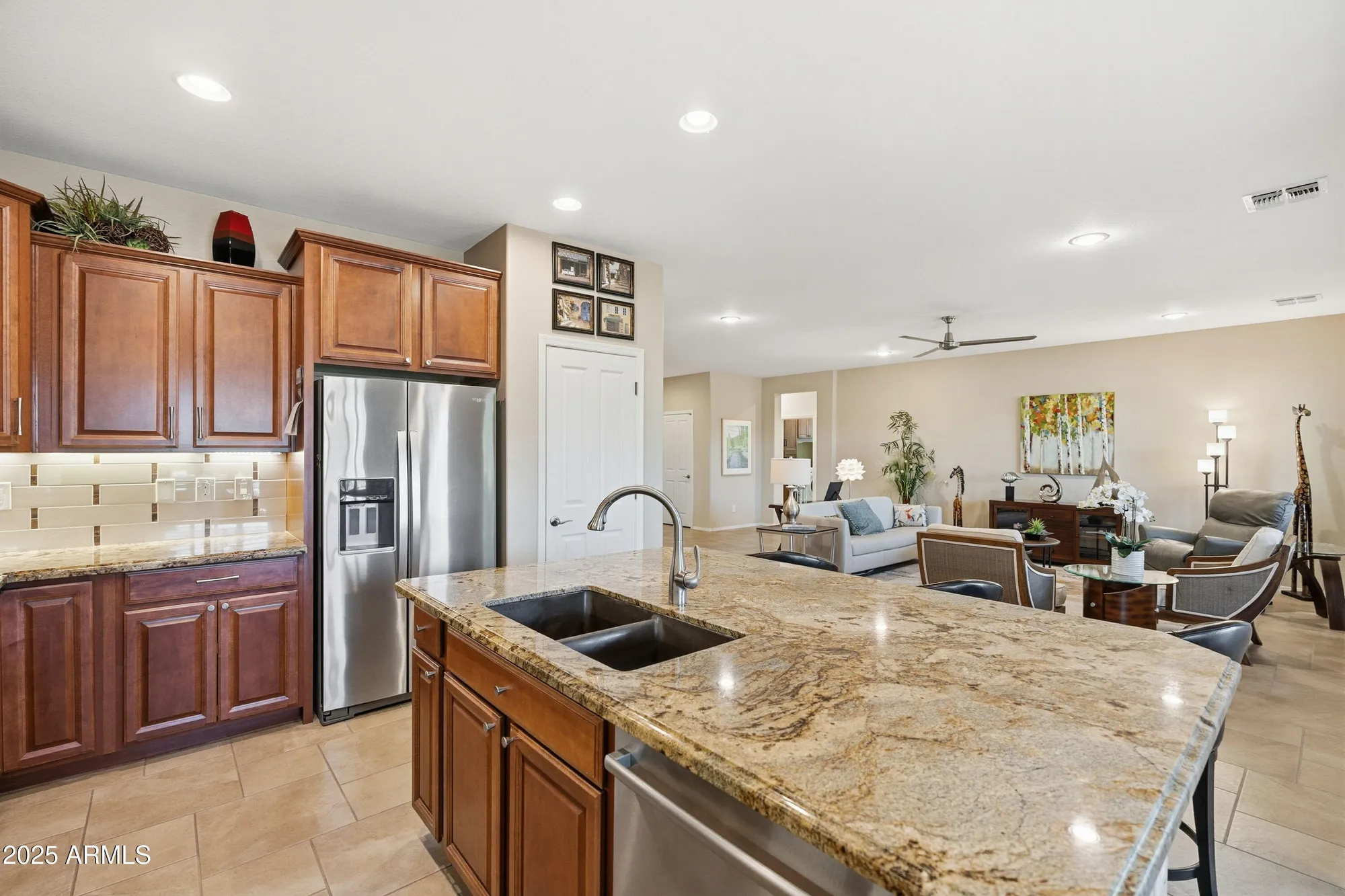Property Slideshow image 10 of 61 | 42938 w kingfisher dr, Maricopa, AZ, 85138