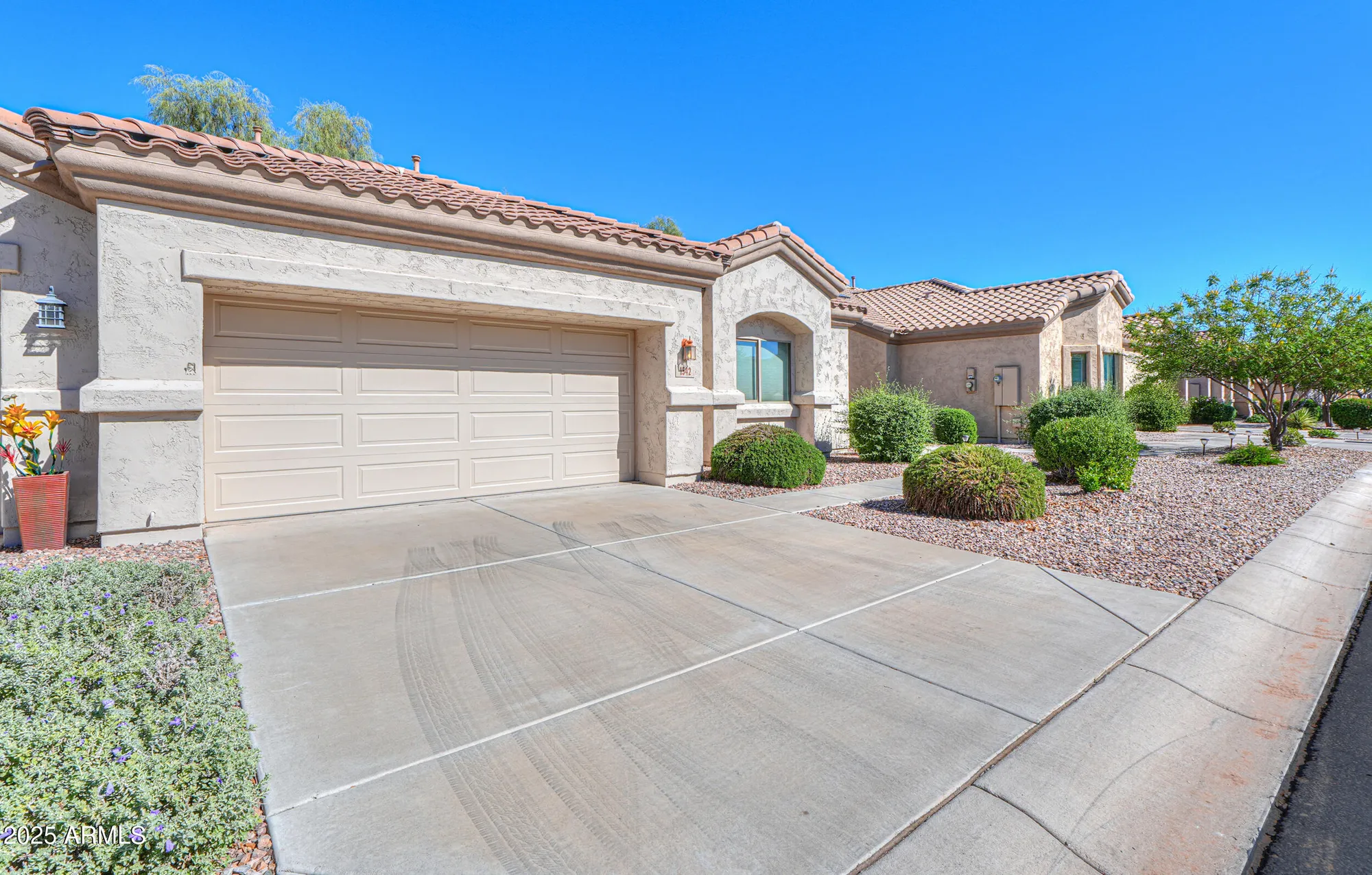 Property Slideshow image 3 of 25 | 1542 e melrose dr, Casa Grande, AZ, 85122