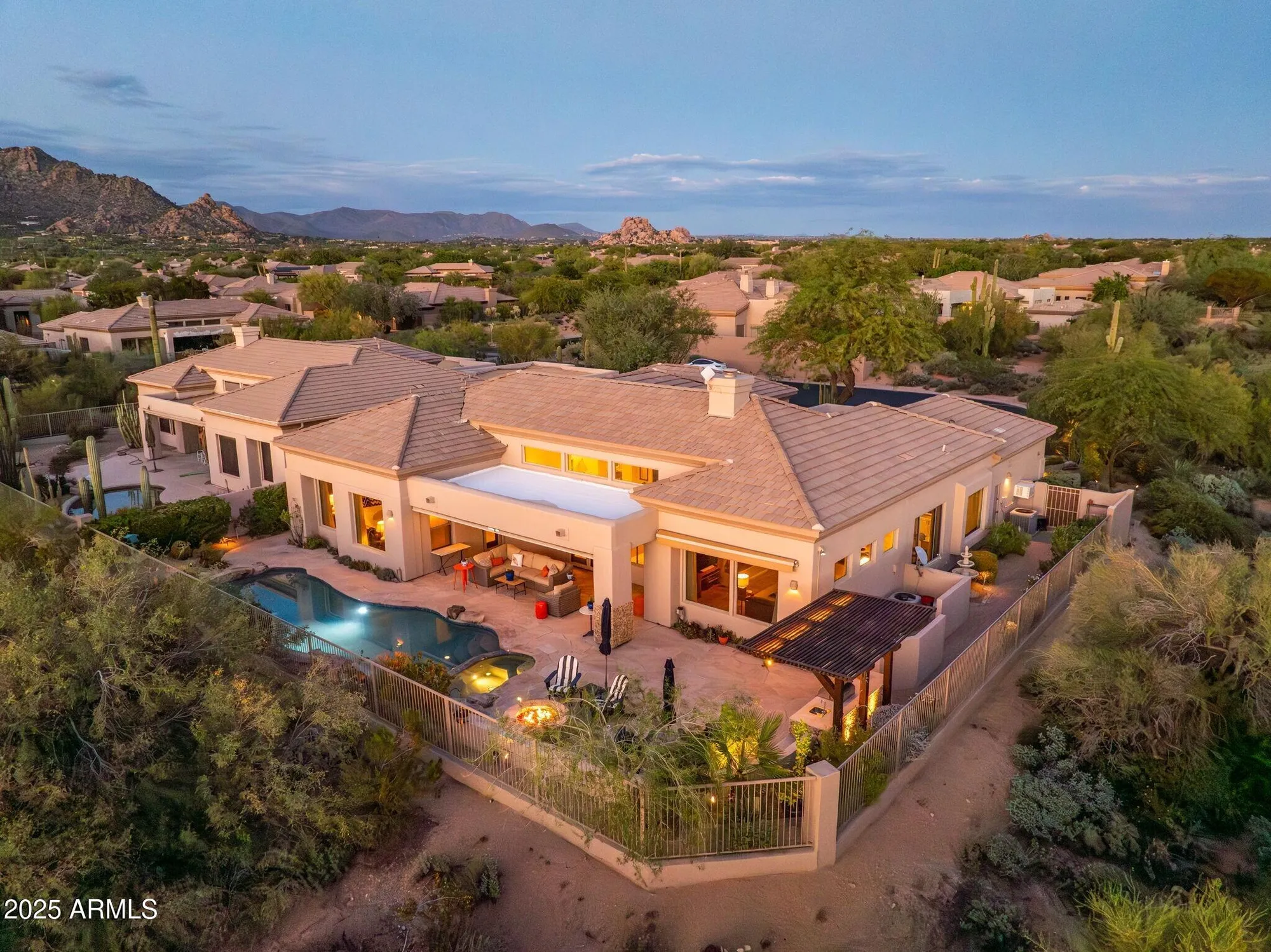 Property Slideshow image 4 of 87 | 33440 n 64th st, Scottsdale, AZ, 85266