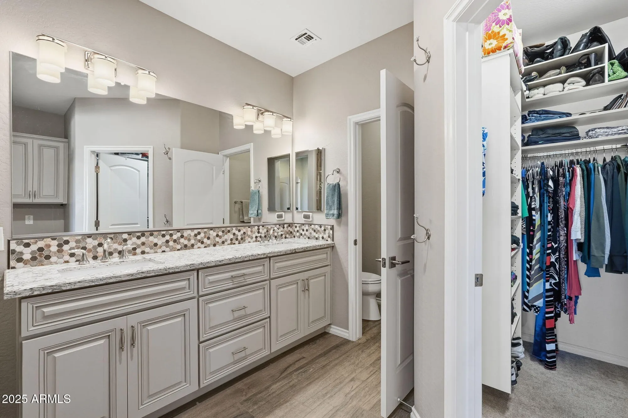 Property Slideshow image 16 of 71 | 918 e cobble stone dr, Queen Creek, AZ, 85140