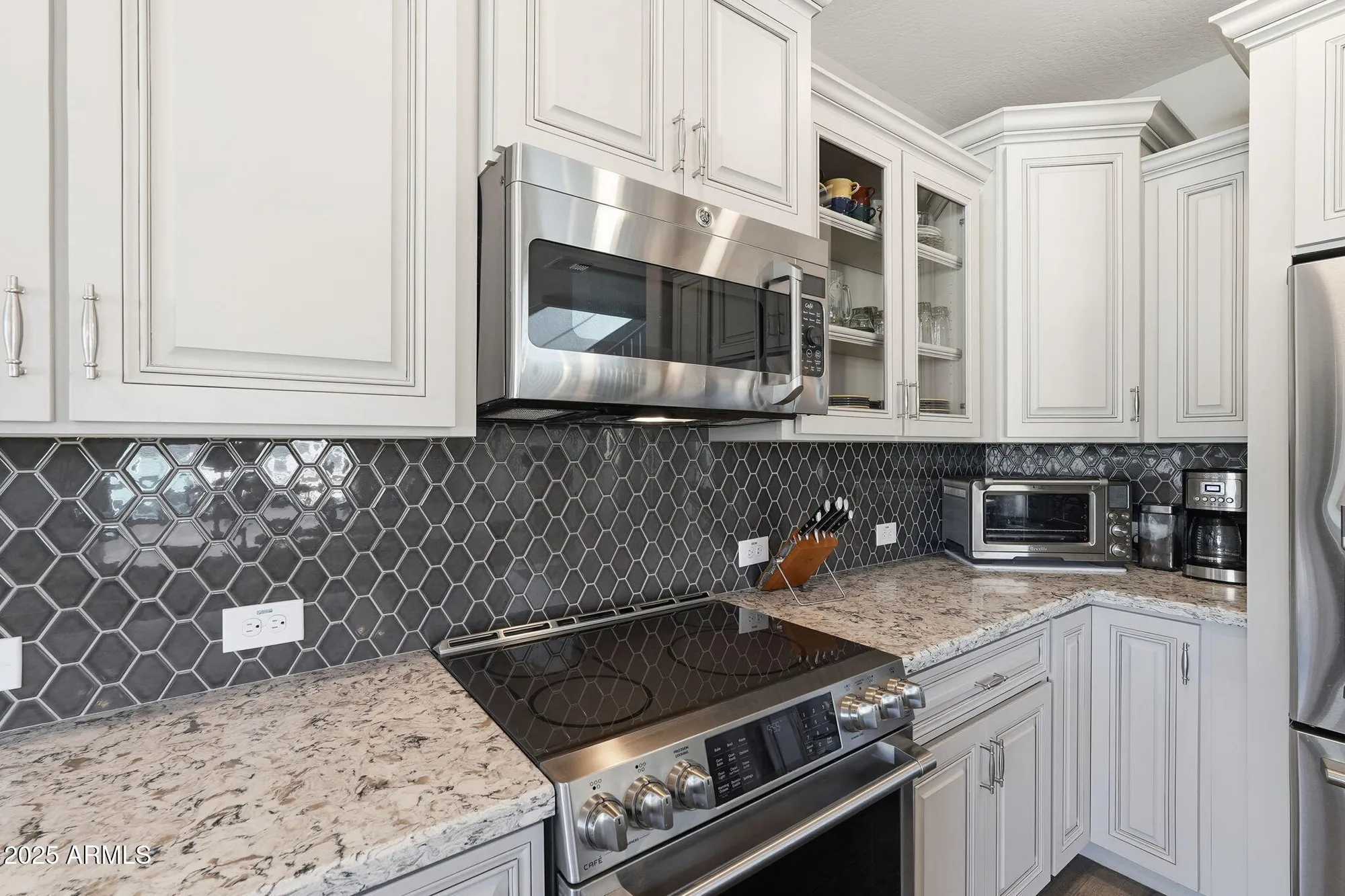 Property Slideshow image 4 of 71 | 918 e cobble stone dr, Queen Creek, AZ, 85140