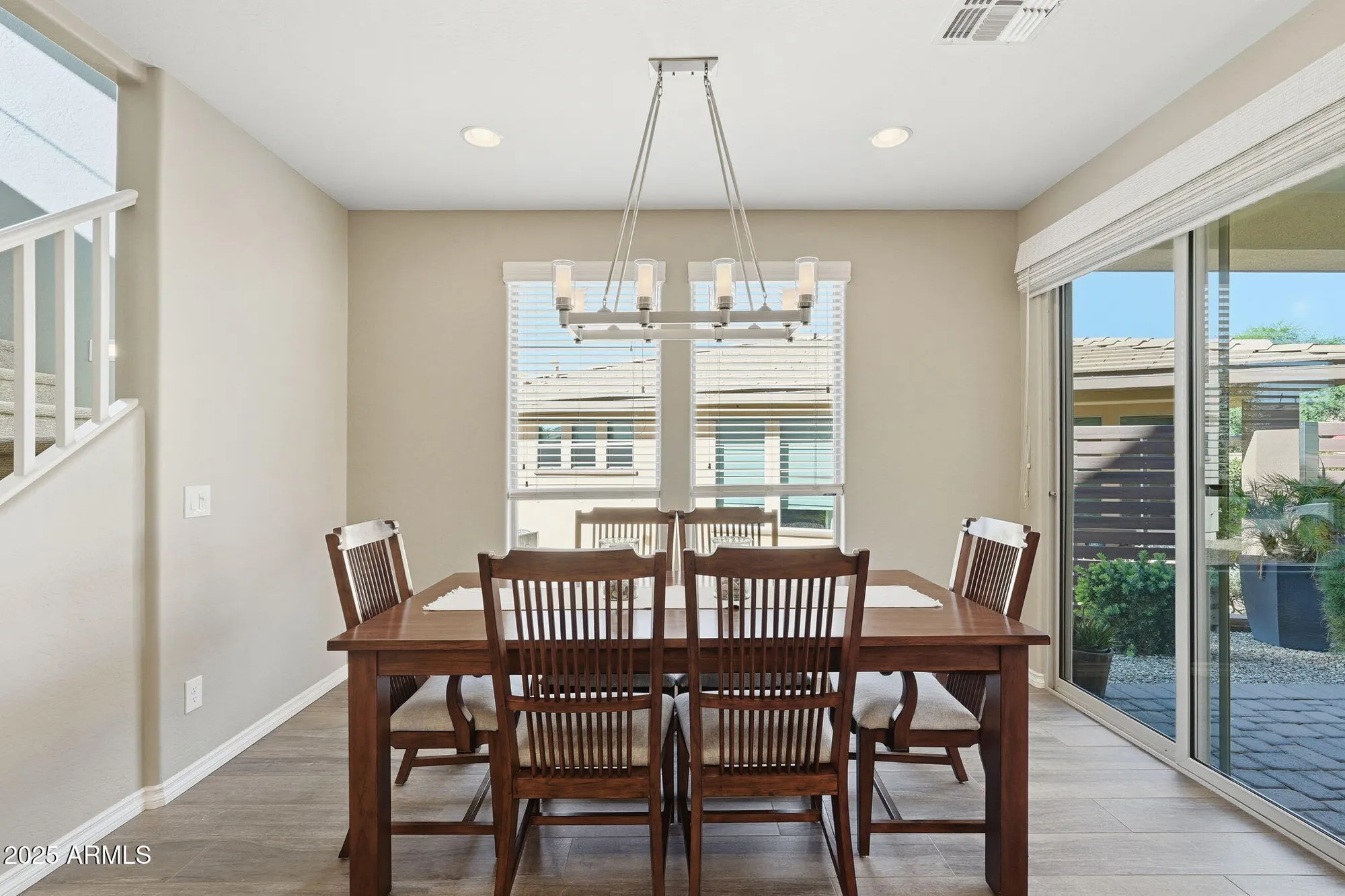 Property Slideshow image 8 of 71 | 918 e cobble stone dr, Queen Creek, AZ, 85140