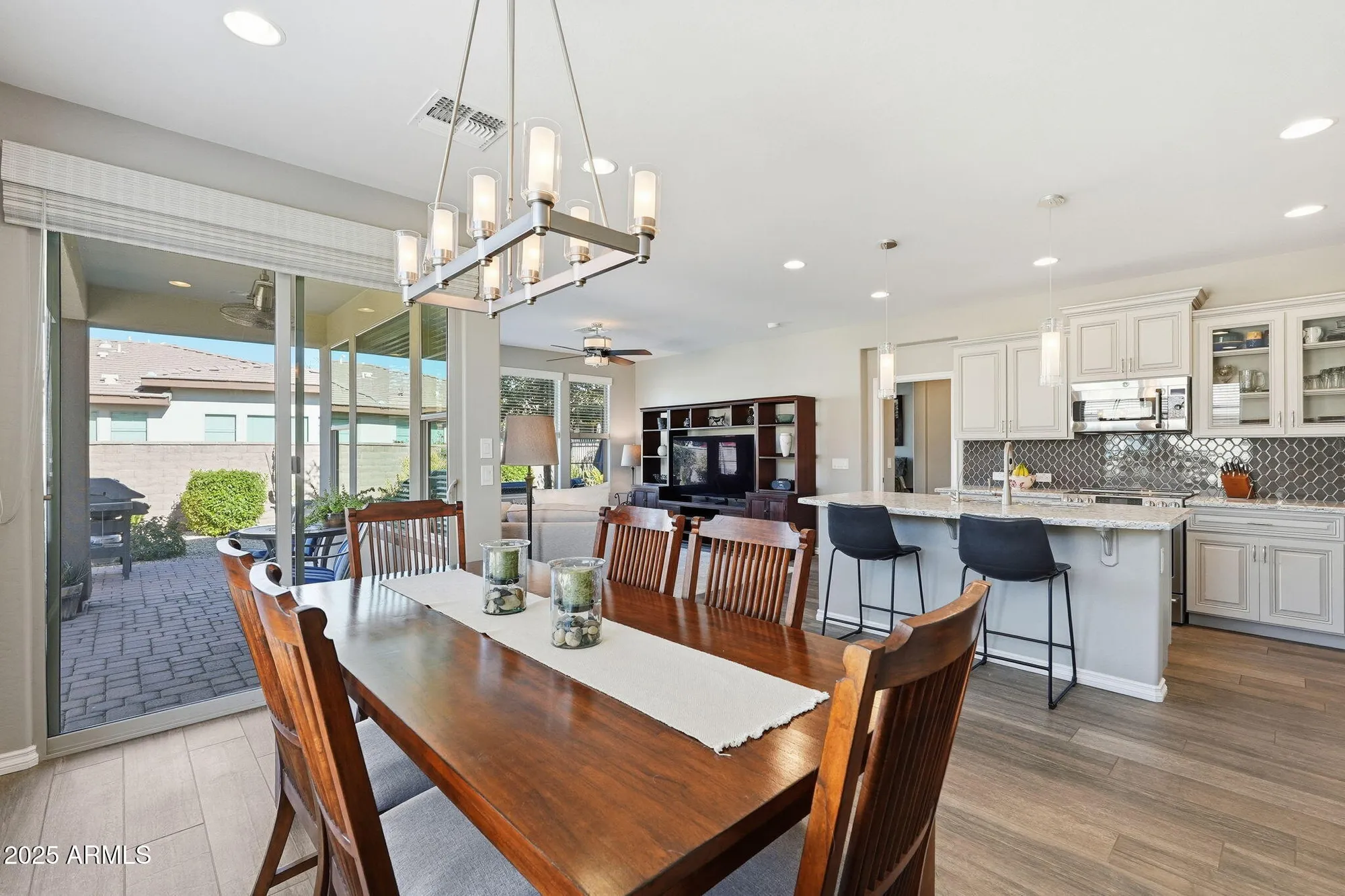 Property Slideshow image 7 of 71 | 918 e cobble stone dr, Queen Creek, AZ, 85140