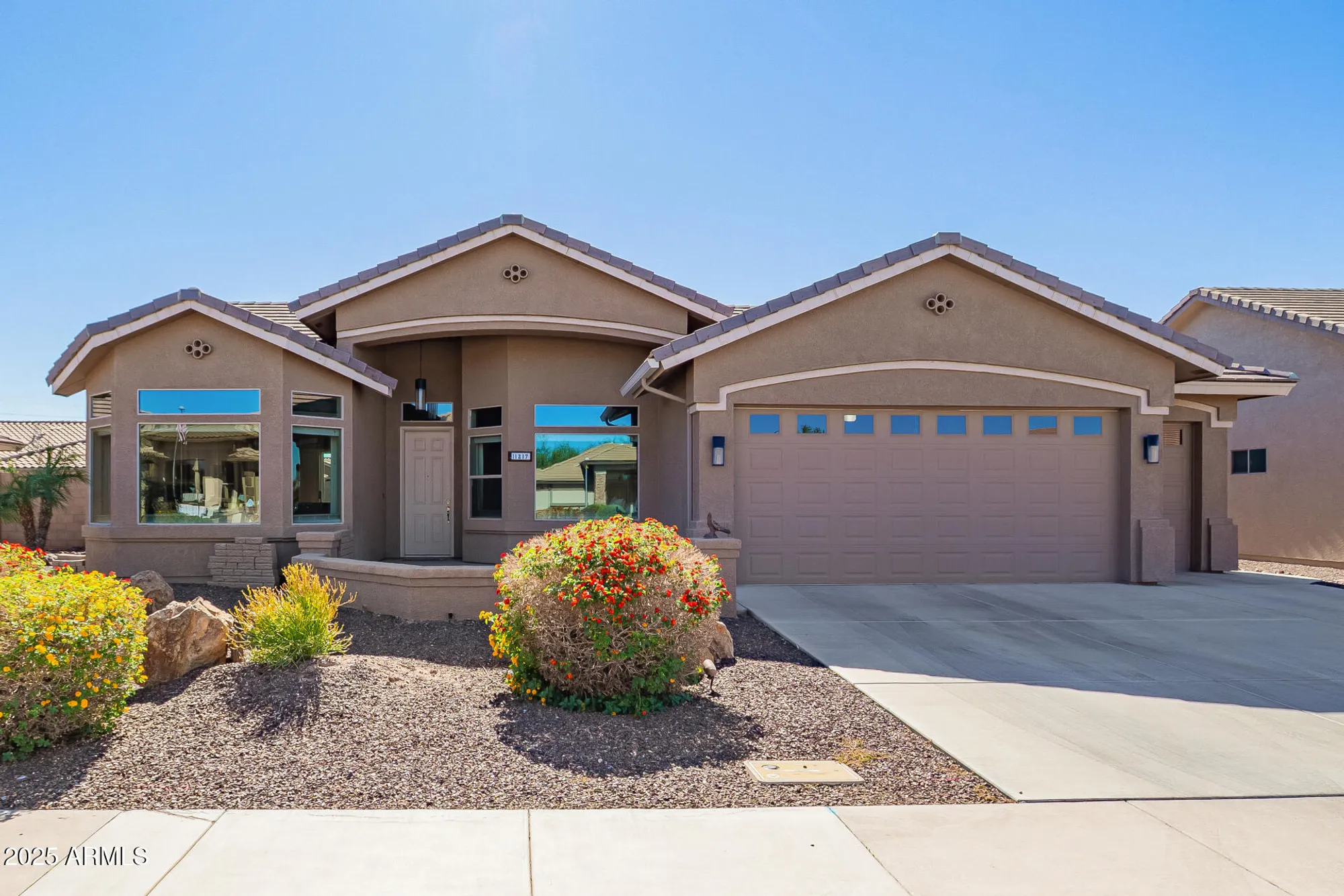 Property Slideshow image 2 of 33 | 11217 e olla ave, Mesa, AZ, 85212