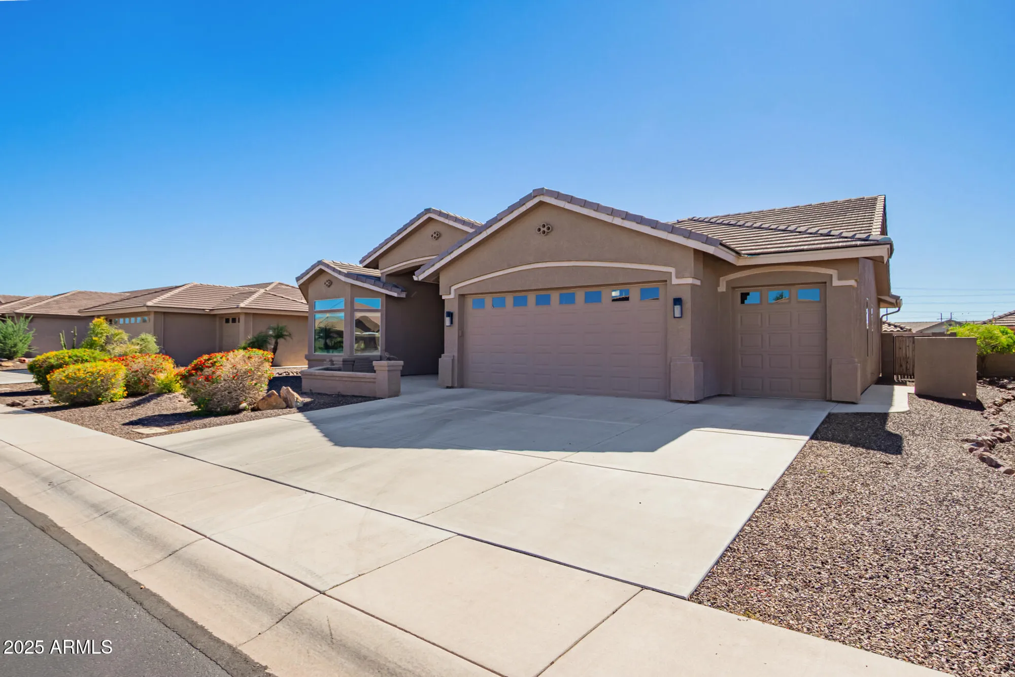 Property Slideshow image 5 of 33 | 11217 e olla ave, Mesa, AZ, 85212
