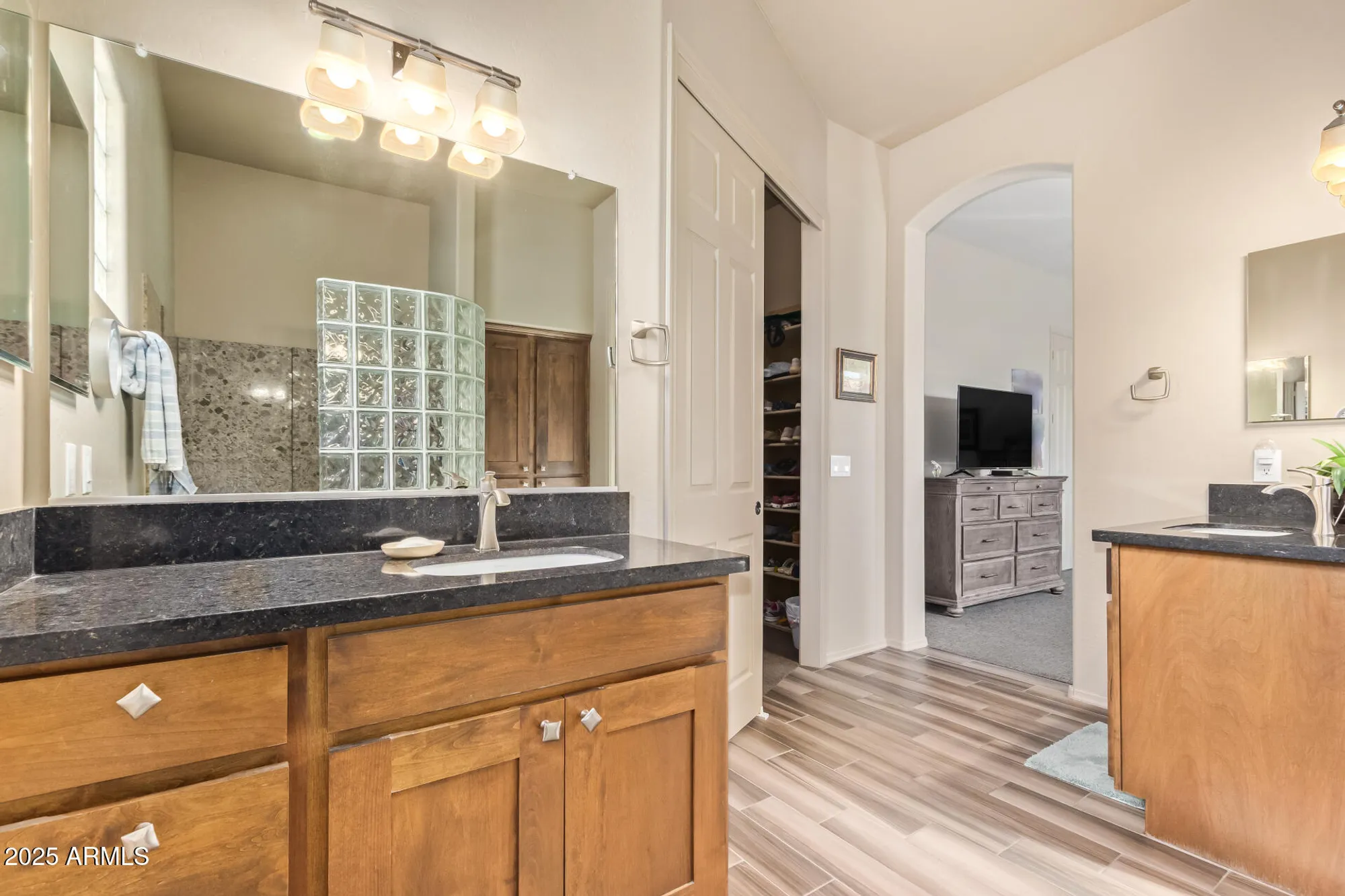 Property Slideshow image 21 of 33 | 11217 e olla ave, Mesa, AZ, 85212