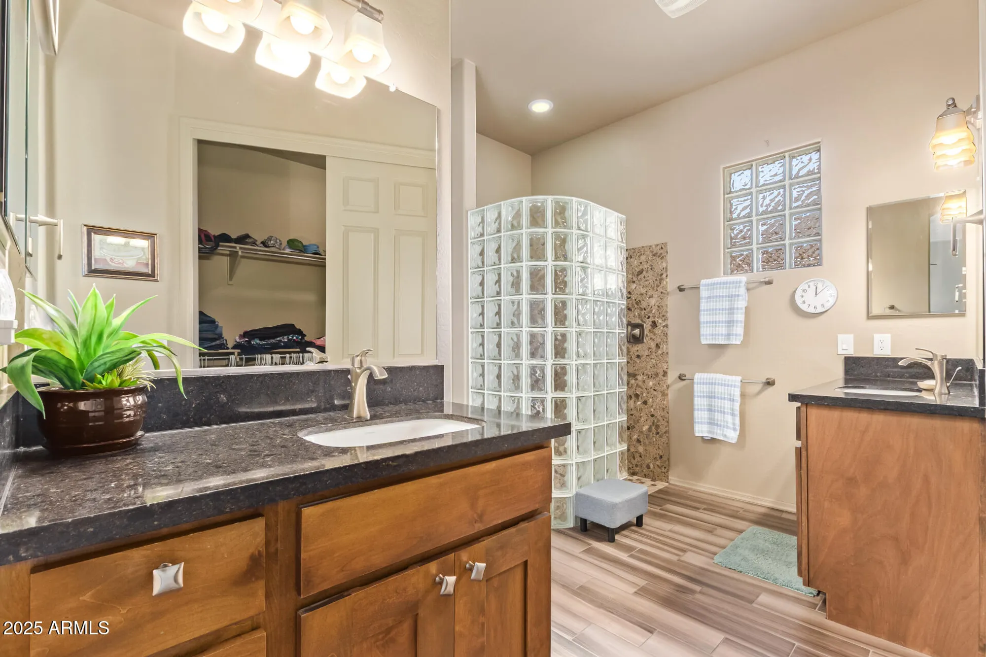 Property Slideshow image 20 of 33 | 11217 e olla ave, Mesa, AZ, 85212