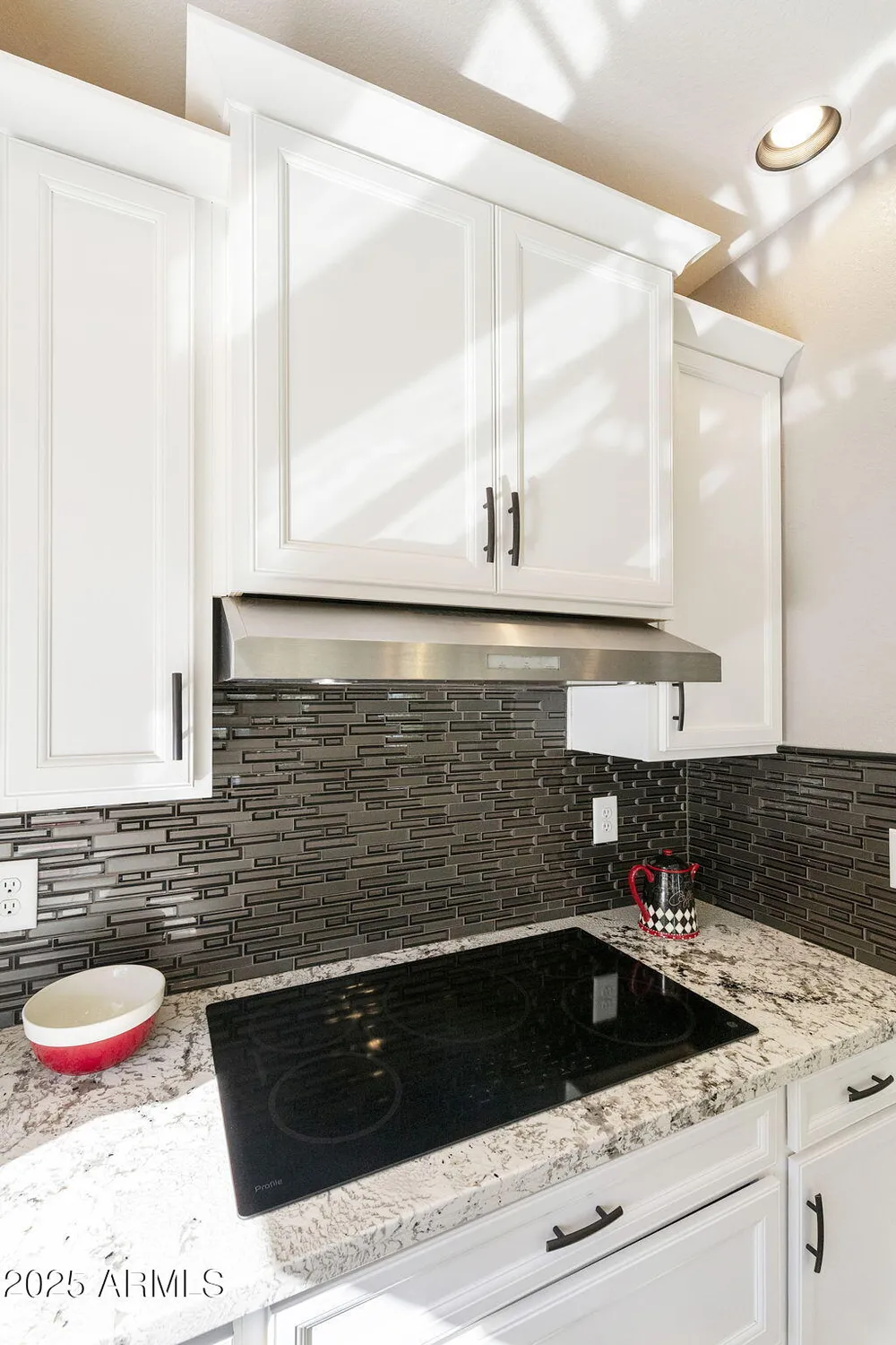 Property Slideshow image 9 of 79 | 26001 s flame tree dr, Sun Lakes, AZ, 85248