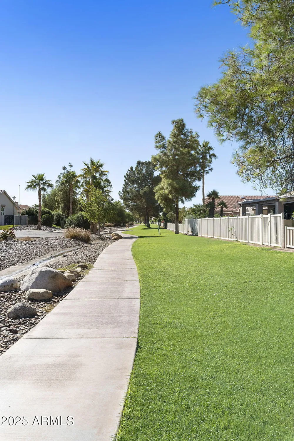 Property Slideshow image 75 of 79 | 26001 s flame tree dr, Sun Lakes, AZ, 85248