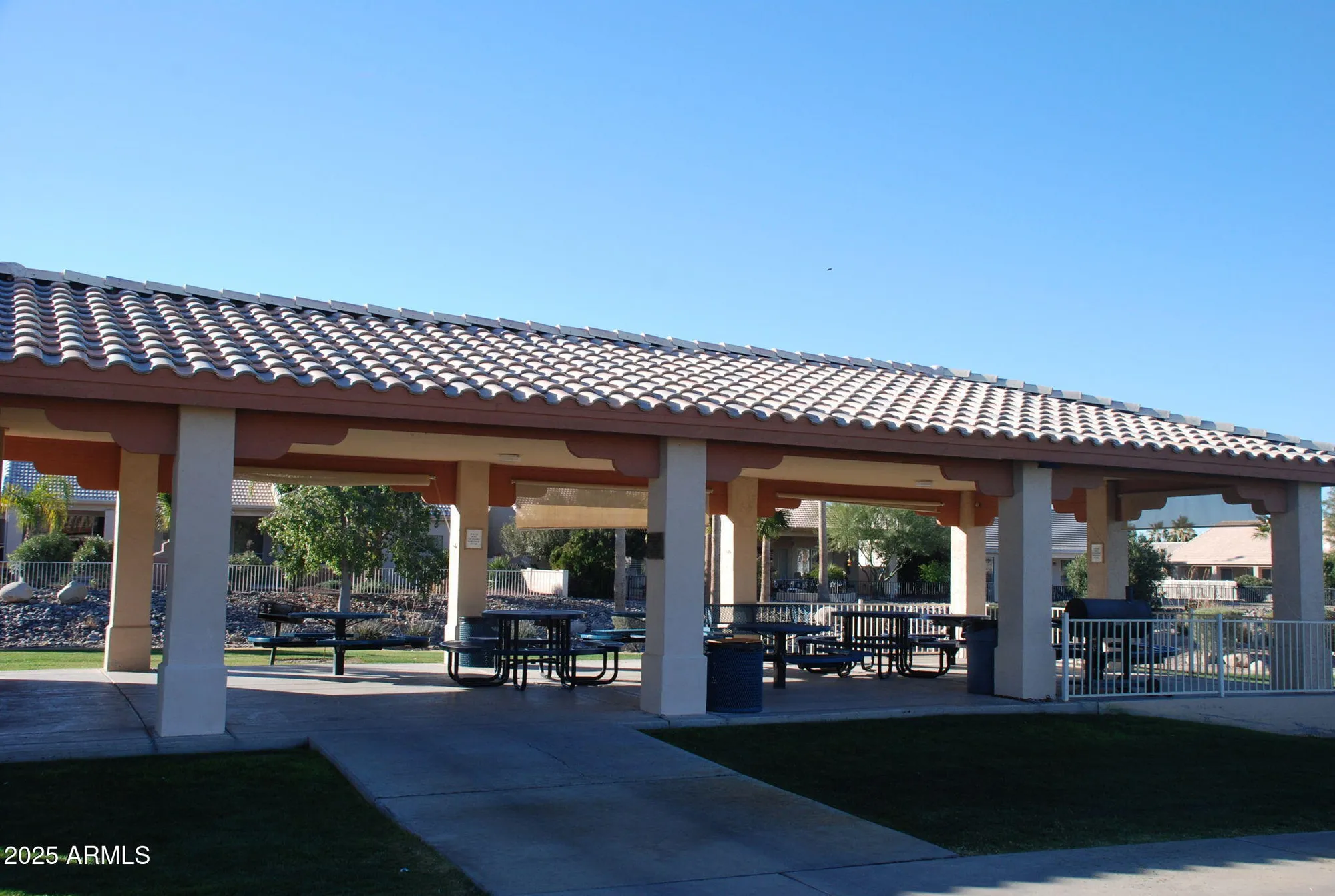 Property Slideshow image 74 of 79 | 26001 s flame tree dr, Sun Lakes, AZ, 85248