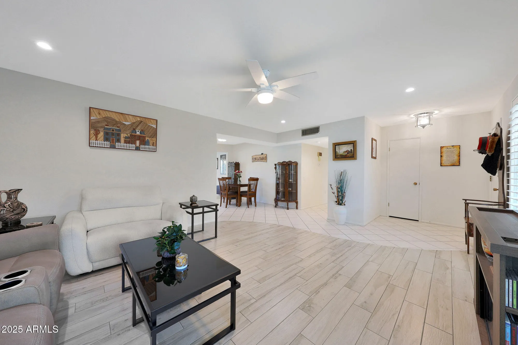 Property Slideshow image 12 of 55 | 10754 w brookside dr, Sun City, AZ, 85351