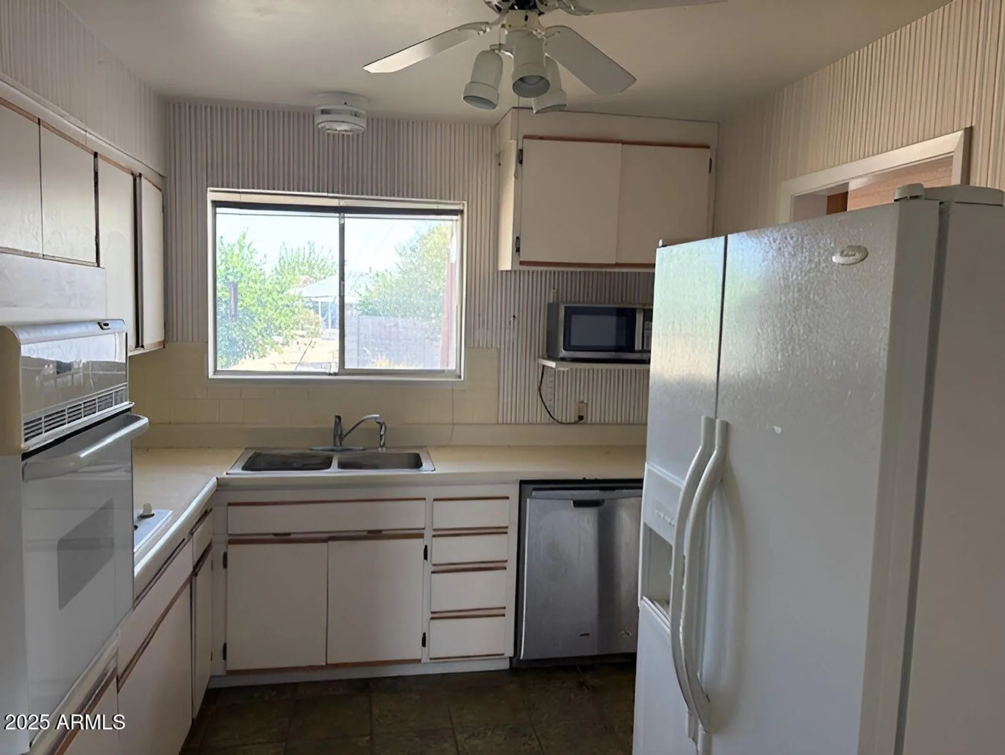 Property Slideshow image 4 of 10 | 11007 w florida ave, Sun City, AZ, 85351