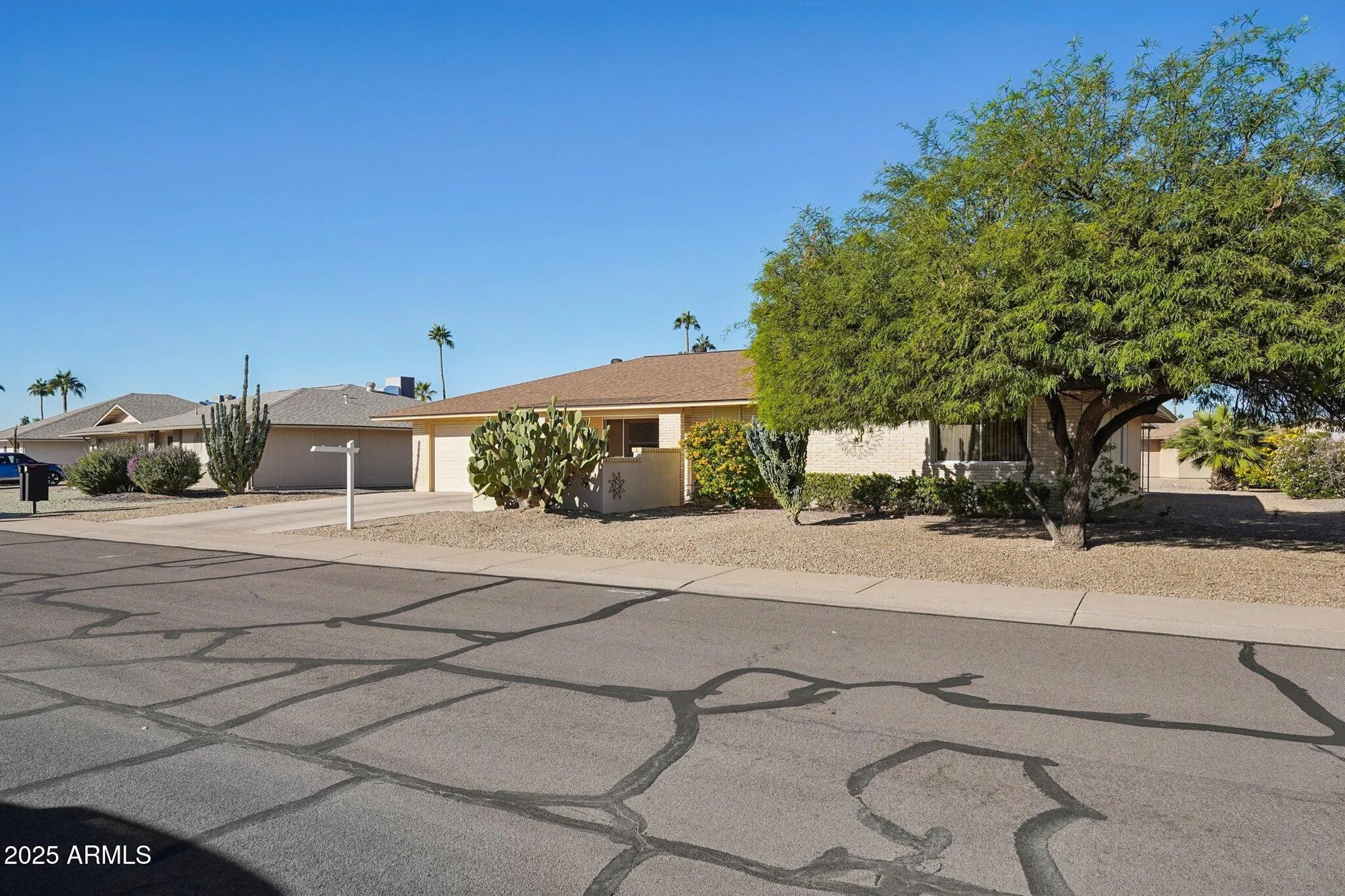 Property Slideshow image 8 of 40 | 17818 n buntline dr, Sun City West, AZ, 85375