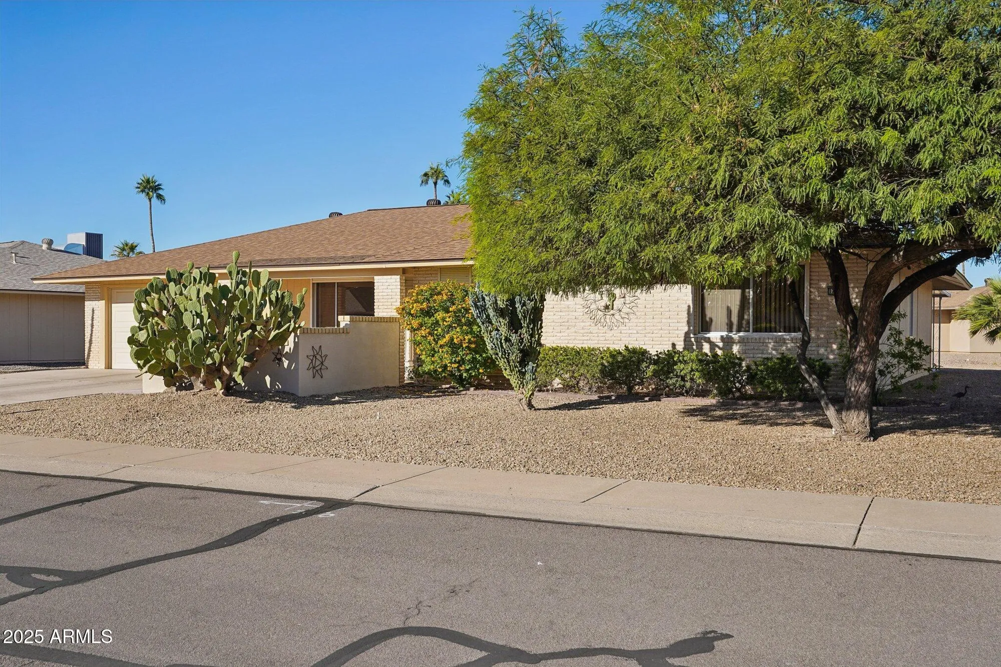 Property Slideshow image 10 of 40 | 17818 n buntline dr, Sun City West, AZ, 85375