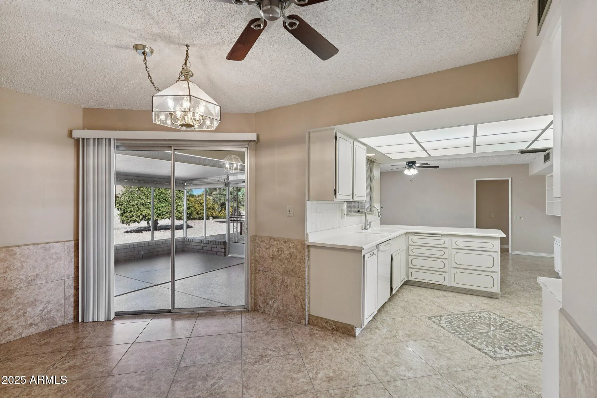Property Slideshow image 16 of 40 | 17818 n buntline dr, Sun City West, AZ, 85375