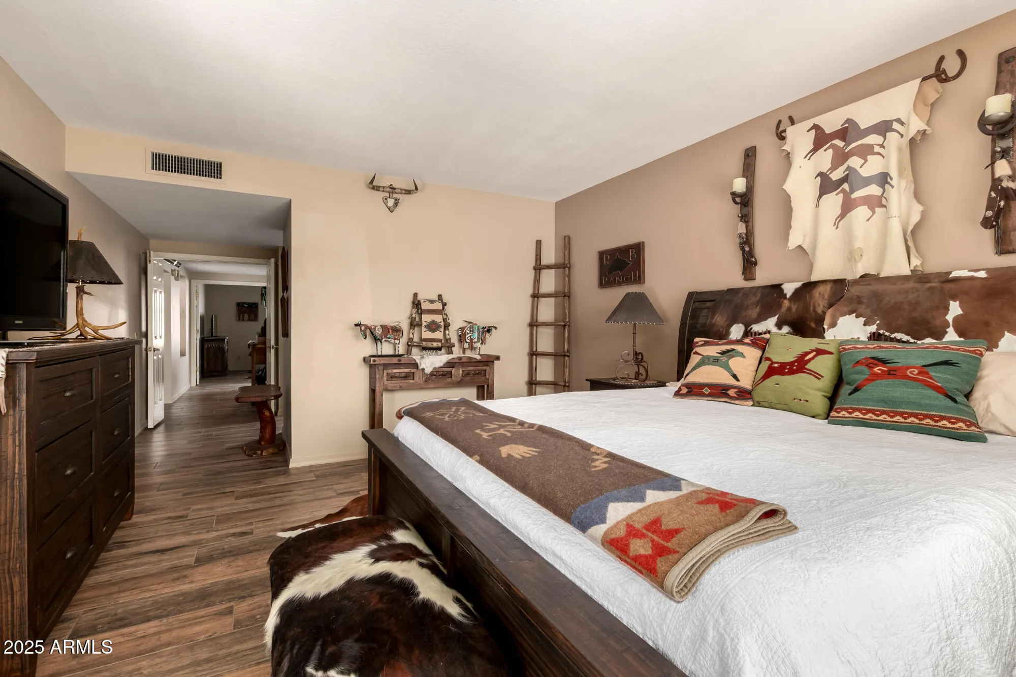 Property Slideshow image 15 of 27 | 25231 s cloverland dr, Sun Lakes, AZ, 85248