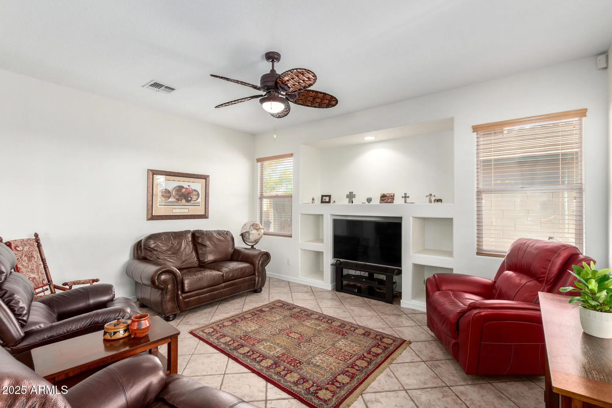 Property Slideshow image 5 of 38 | 3211 e gleneagle dr, Chandler, AZ, 85249