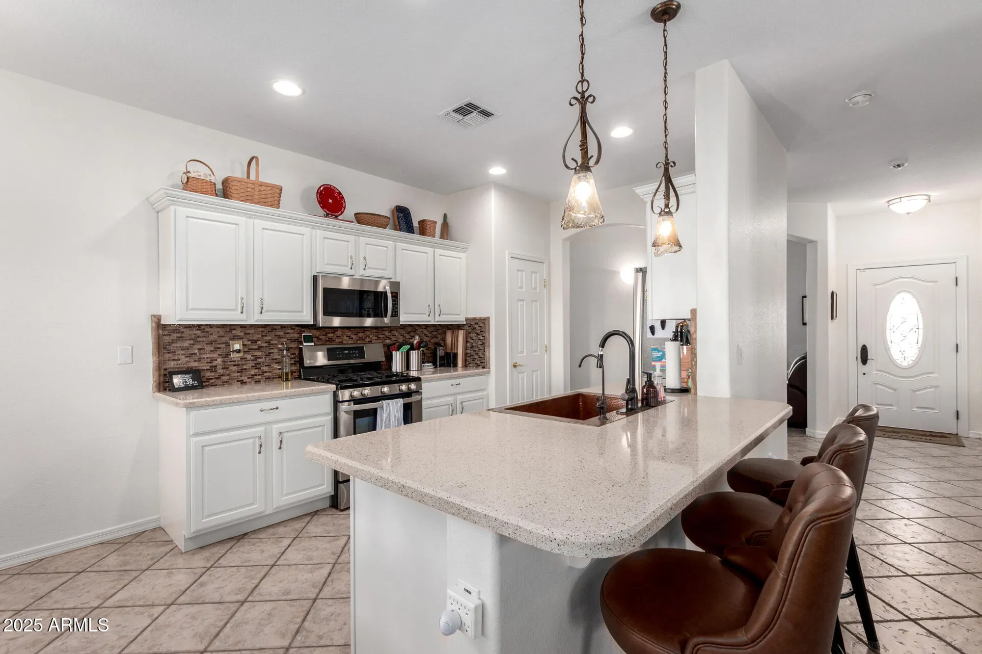Property Slideshow image 11 of 38 | 3211 e gleneagle dr, Chandler, AZ, 85249