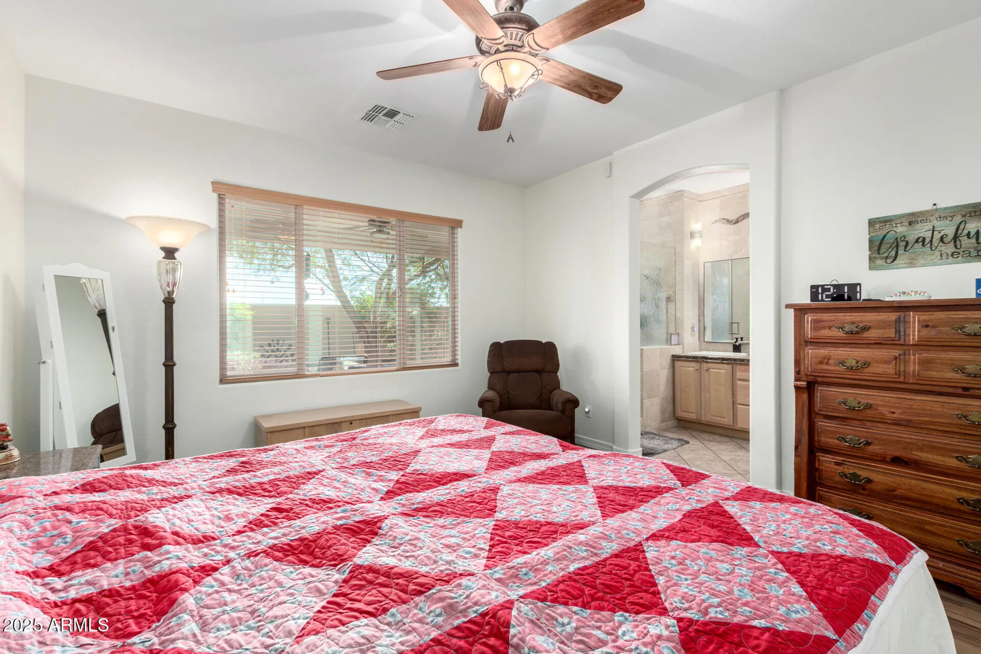 Property Slideshow image 12 of 38 | 3211 e gleneagle dr, Chandler, AZ, 85249