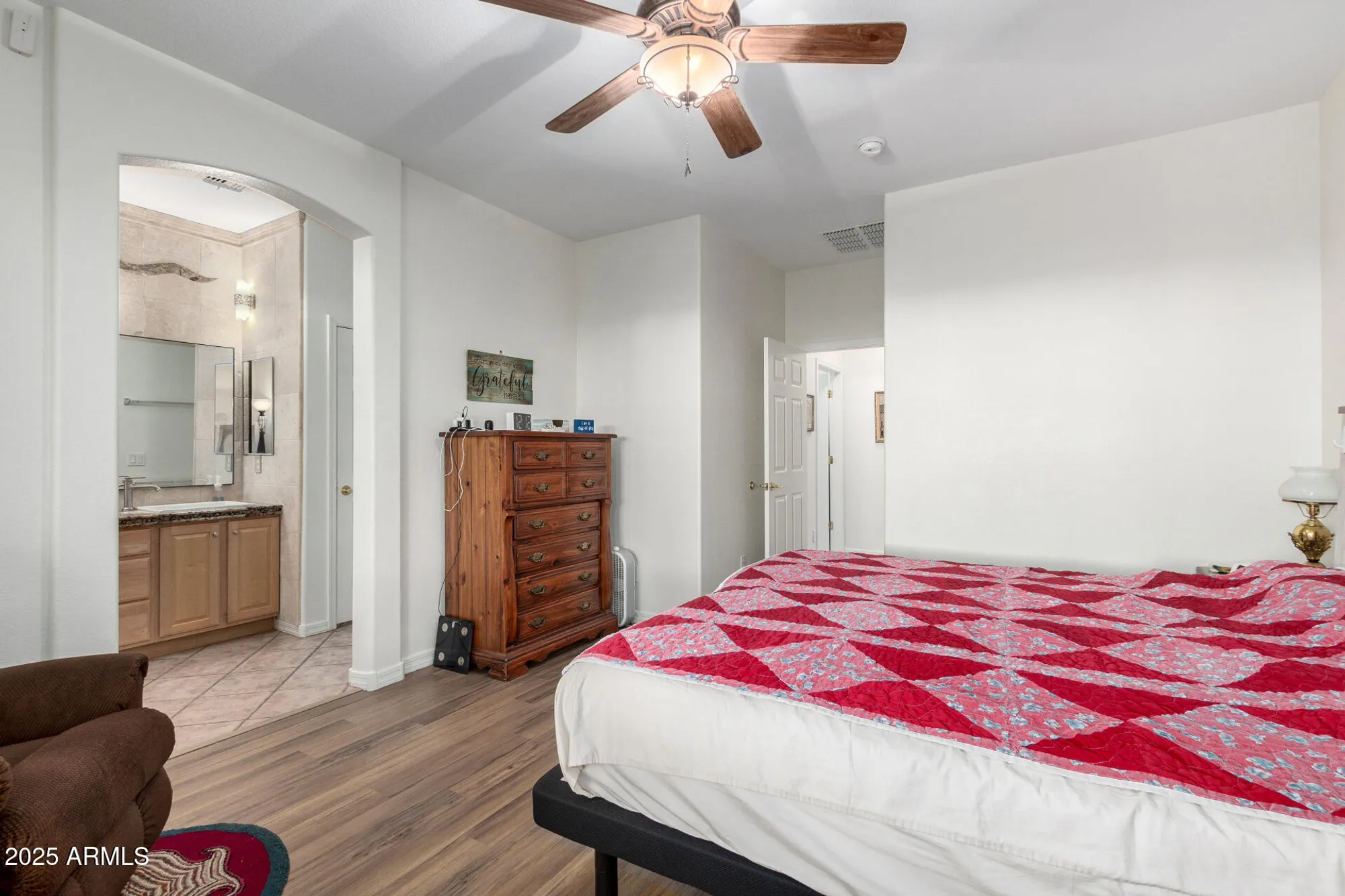 Property Slideshow image 13 of 38 | 3211 e gleneagle dr, Chandler, AZ, 85249