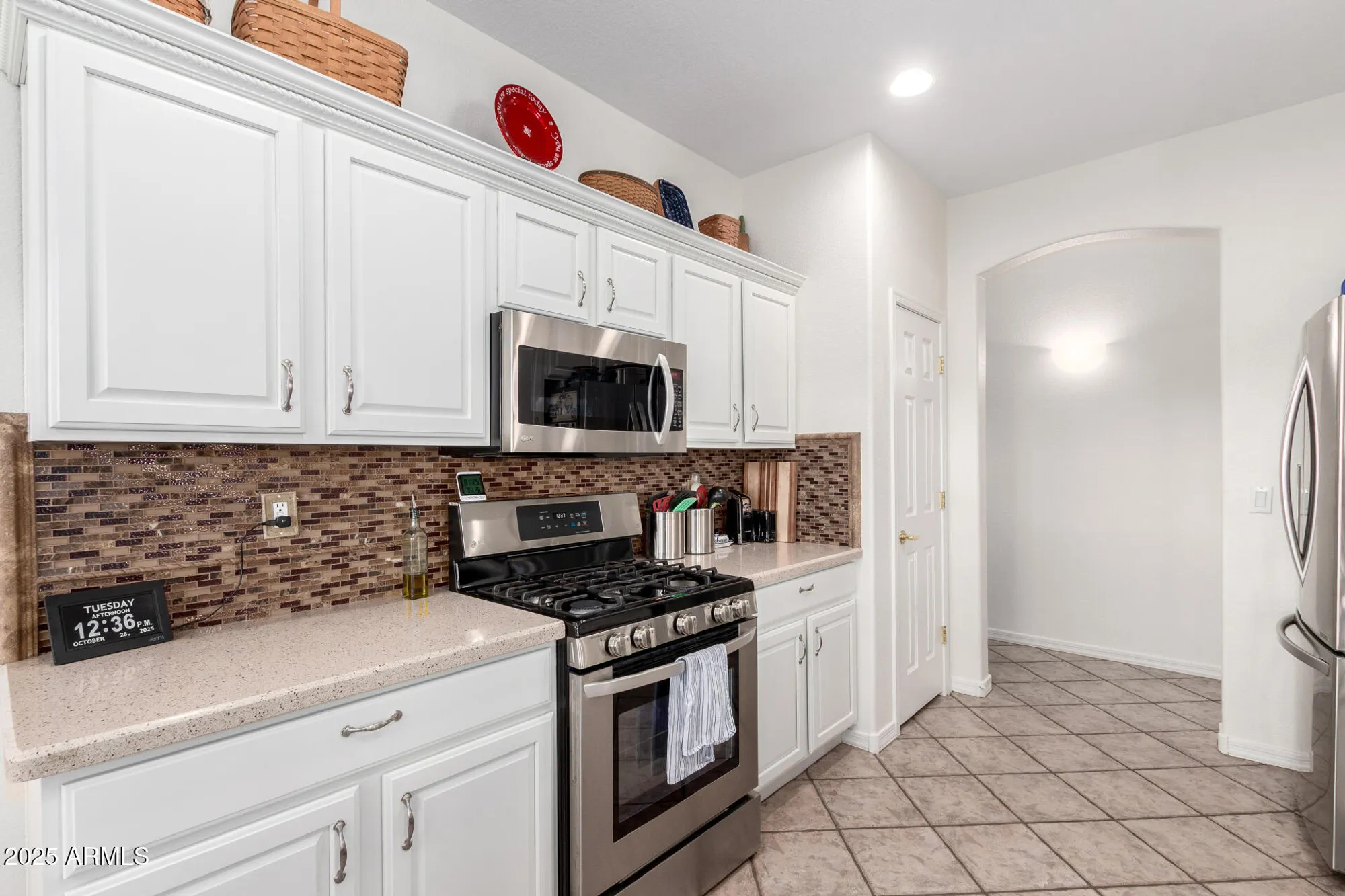 Property Slideshow image 9 of 38 | 3211 e gleneagle dr, Chandler, AZ, 85249