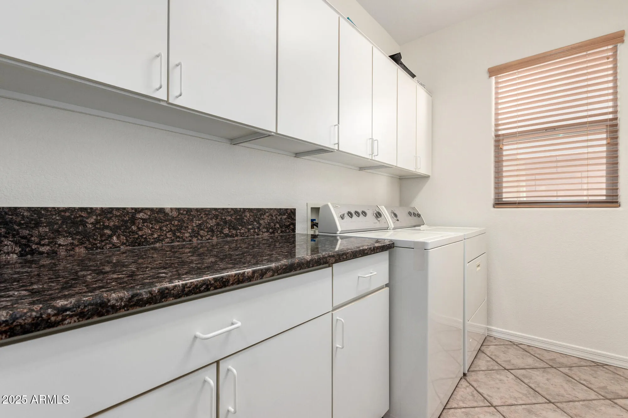 Property Slideshow image 20 of 38 | 3211 e gleneagle dr, Chandler, AZ, 85249