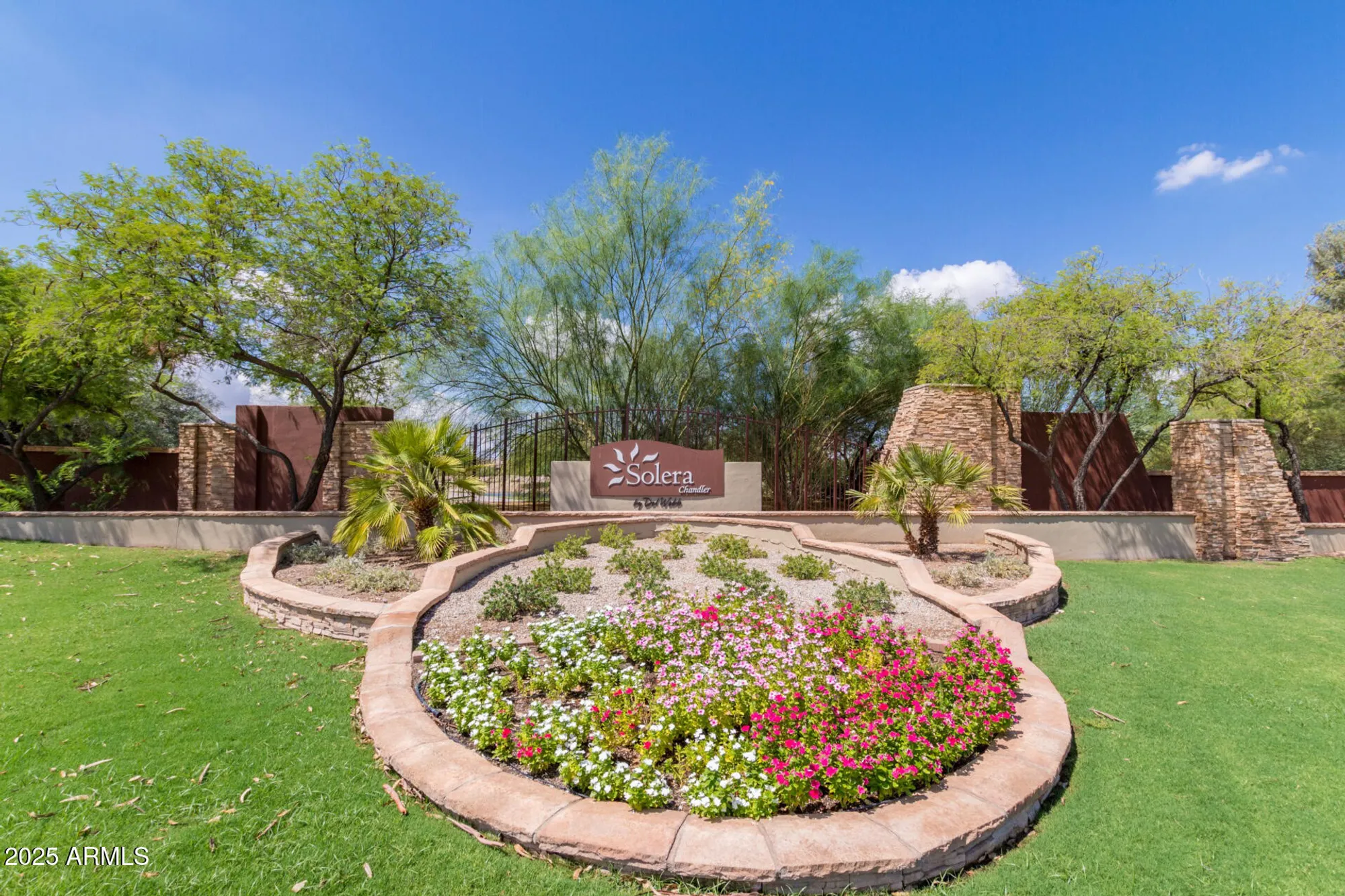 Property Slideshow image 25 of 38 | 3211 e gleneagle dr, Chandler, AZ, 85249