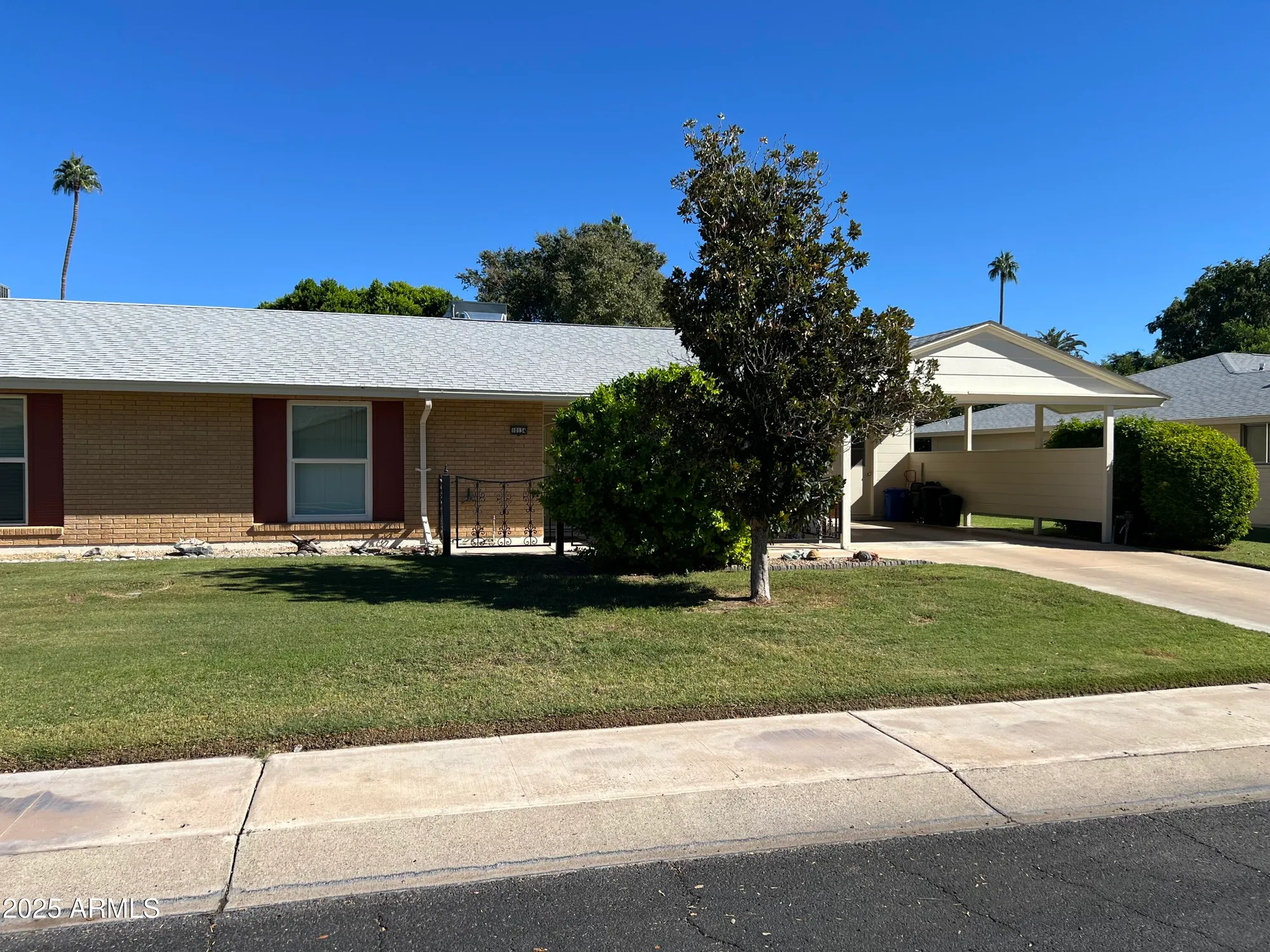 Property Slideshow image 2 of 14 | 10134 w forrester dr, Sun City, AZ, 85351