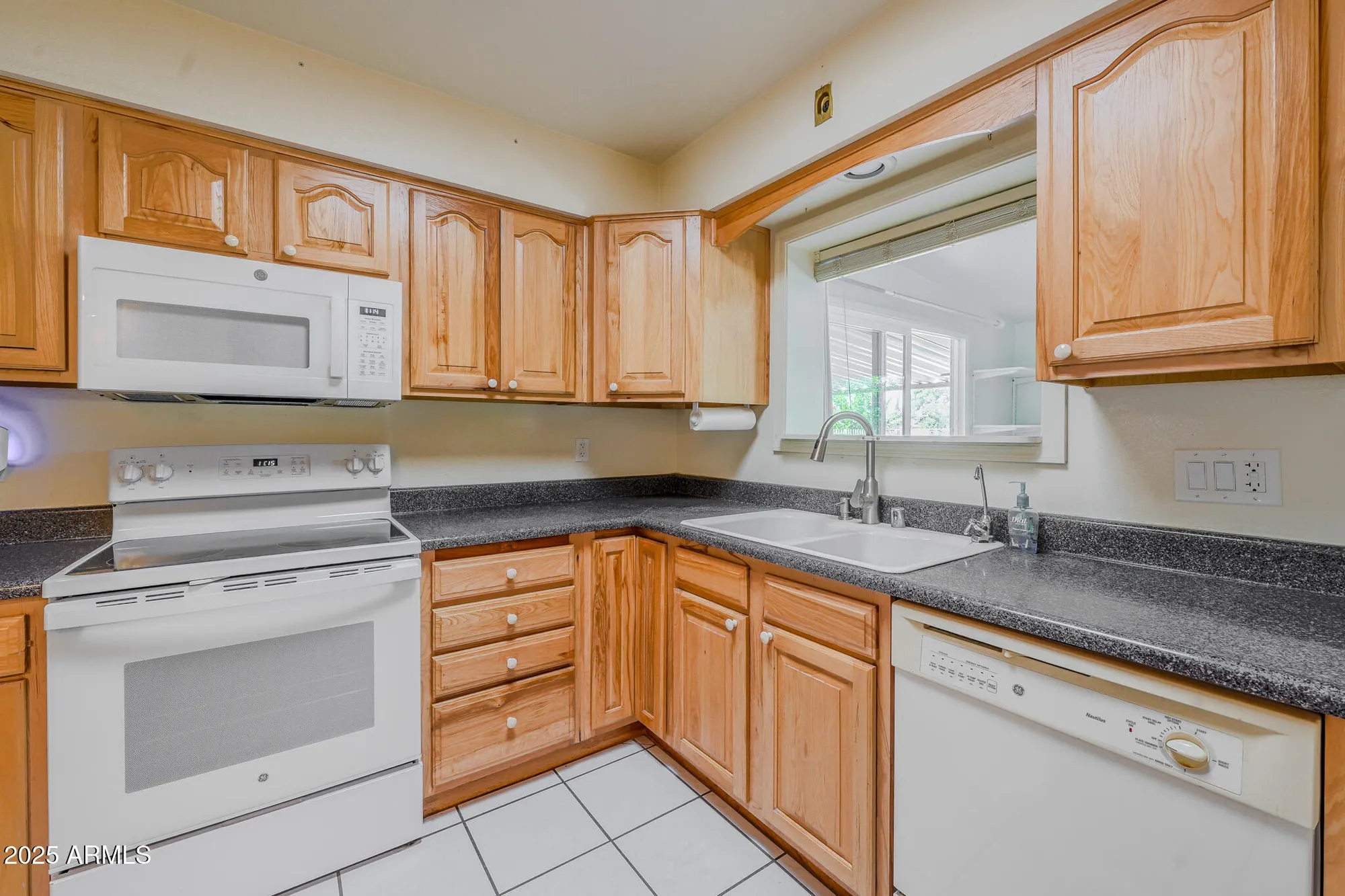 Property Slideshow image 15 of 51 | 6416 e el paso st, Mesa, AZ, 85205