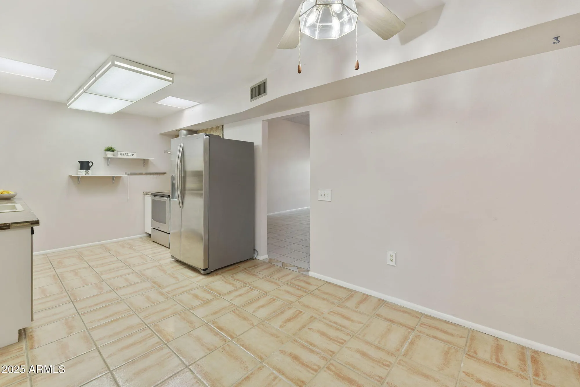 Property Slideshow image 13 of 53 | 13072 n 100th ave, Sun City, AZ, 85351