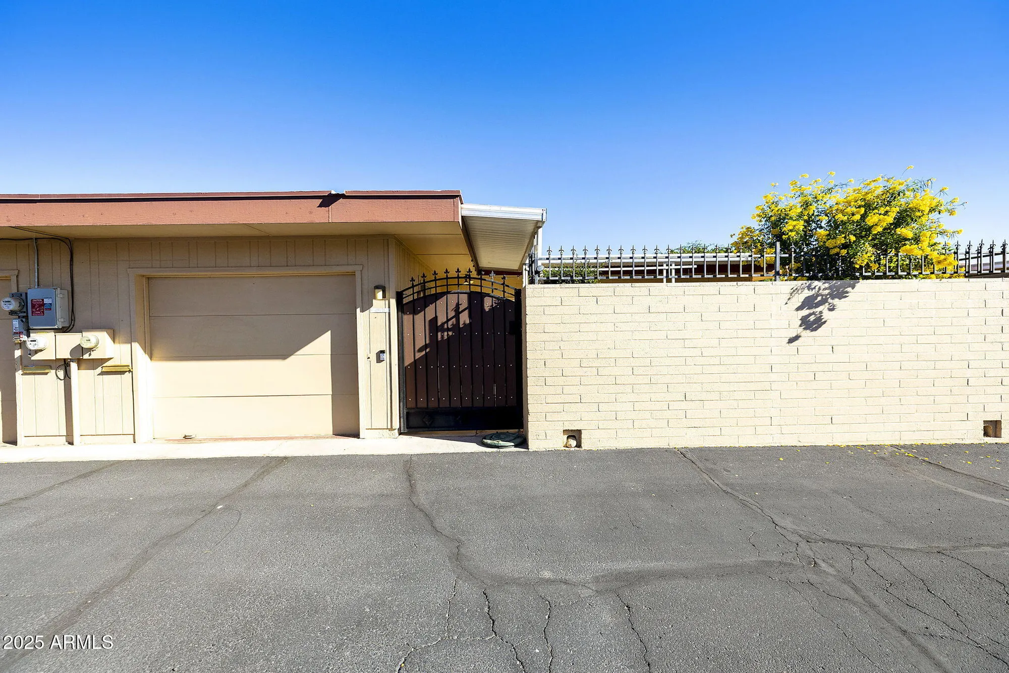 Property Slideshow image 45 of 53 | 13072 n 100th ave, Sun City, AZ, 85351