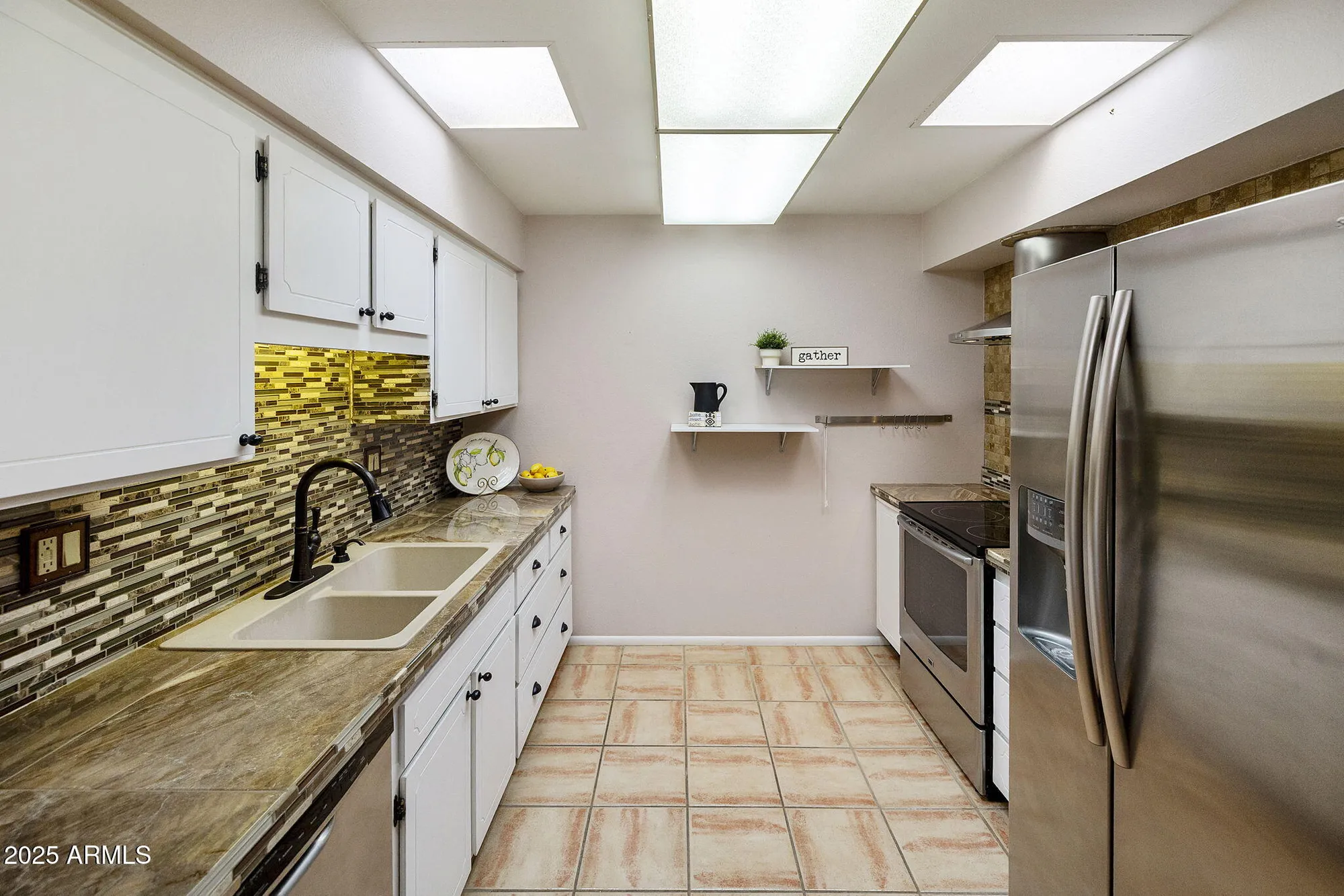 Property Slideshow image 19 of 53 | 13072 n 100th ave, Sun City, AZ, 85351