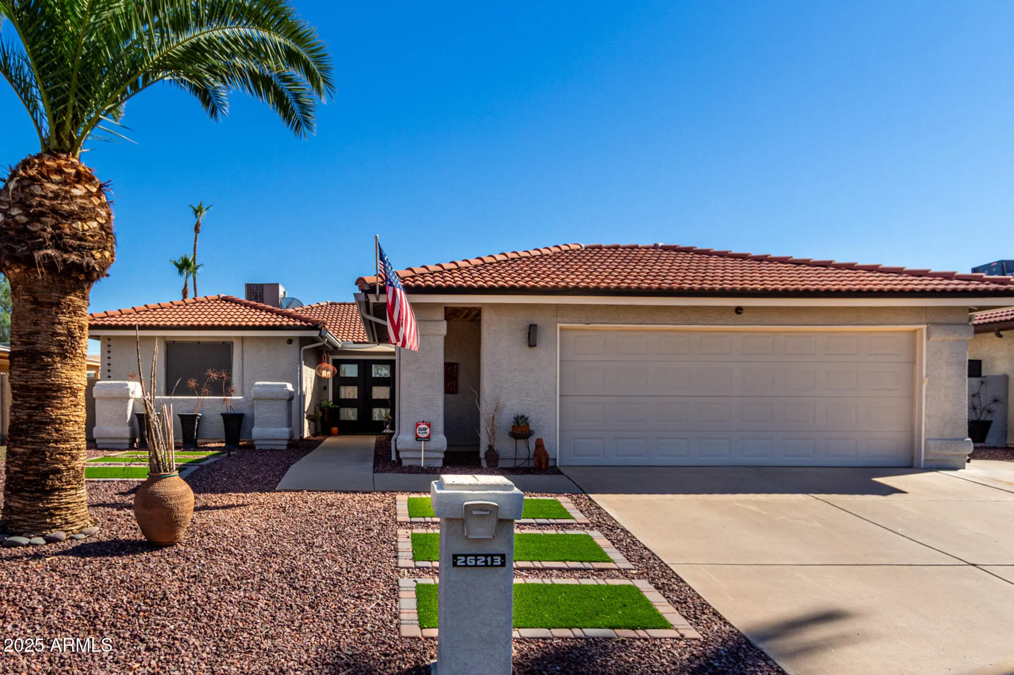 Property Slideshow image 1 of 39 | 26213 s eastlake dr, Sun Lakes, AZ, 85248