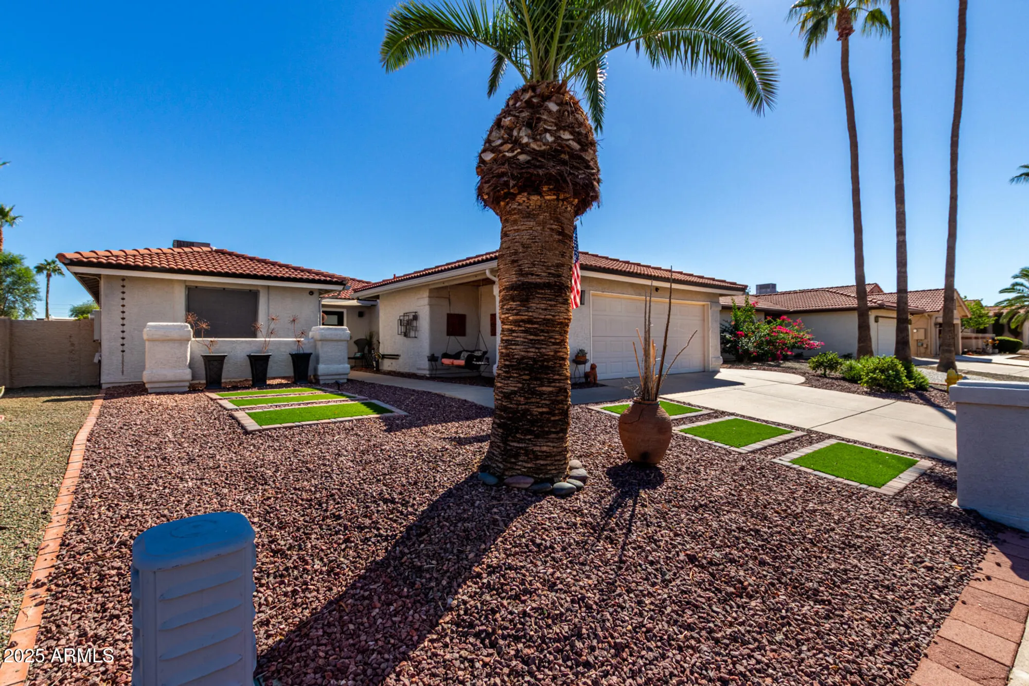Property Slideshow image 3 of 39 | 26213 s eastlake dr, Sun Lakes, AZ, 85248