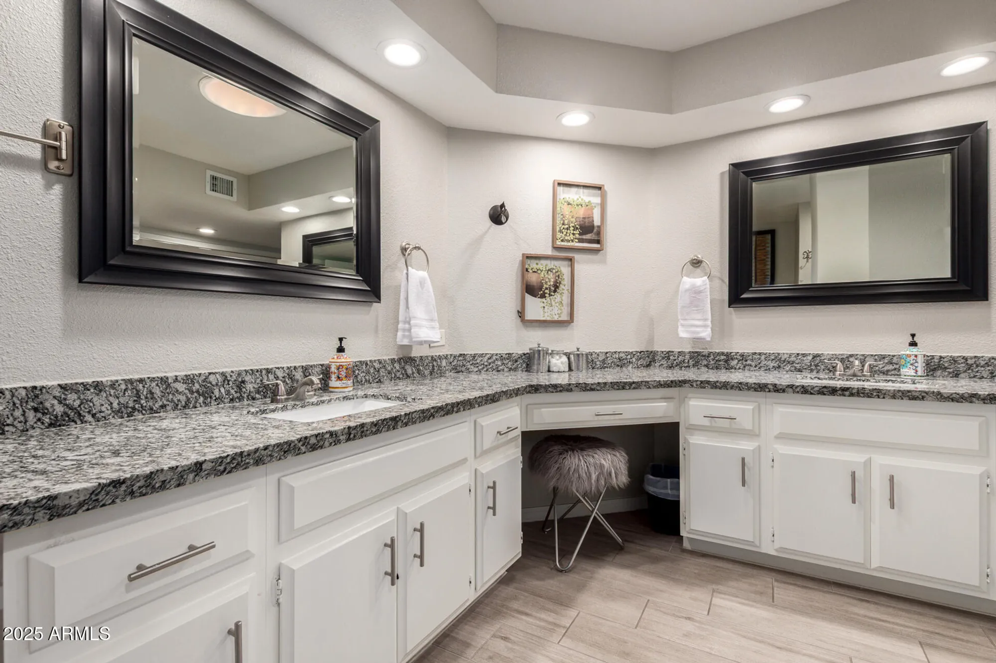 Property Slideshow image 14 of 39 | 26213 s eastlake dr, Sun Lakes, AZ, 85248