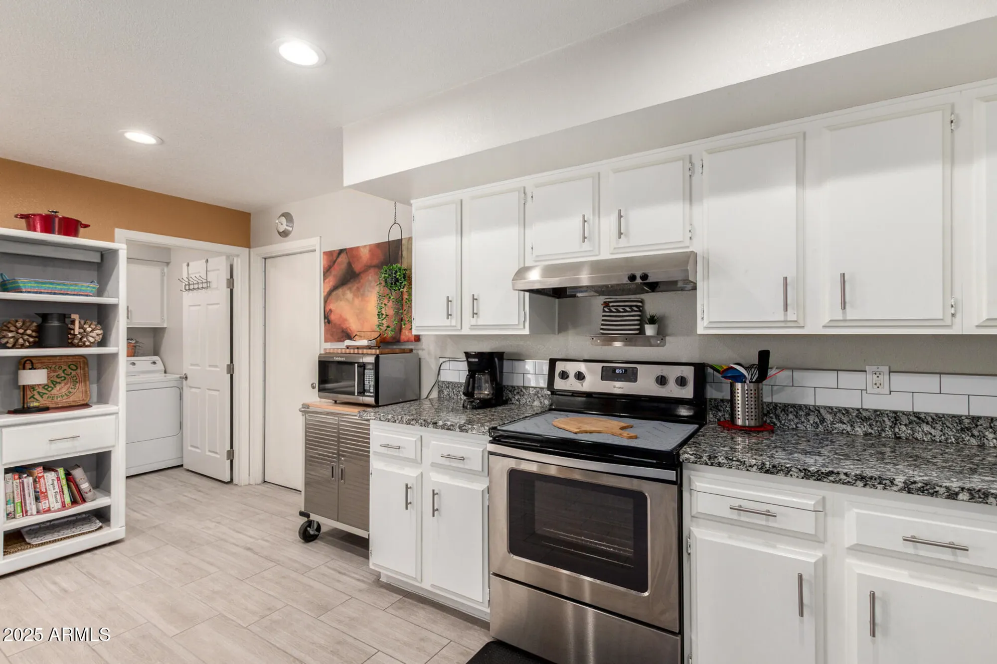 Property Slideshow image 11 of 39 | 26213 s eastlake dr, Sun Lakes, AZ, 85248