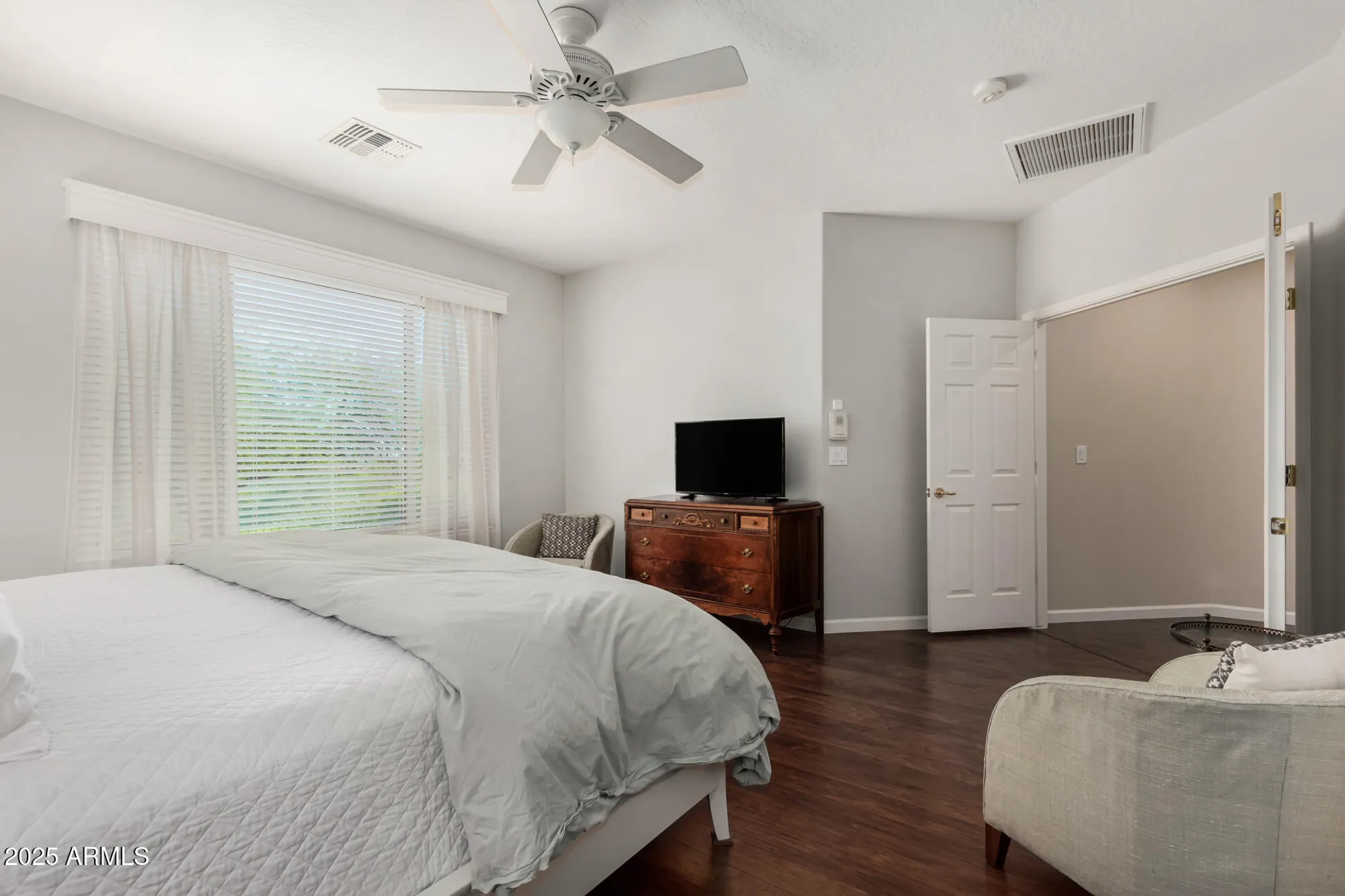 Property Slideshow image 14 of 26 | 41341 n laurel valley ct, Anthem, AZ, 85086