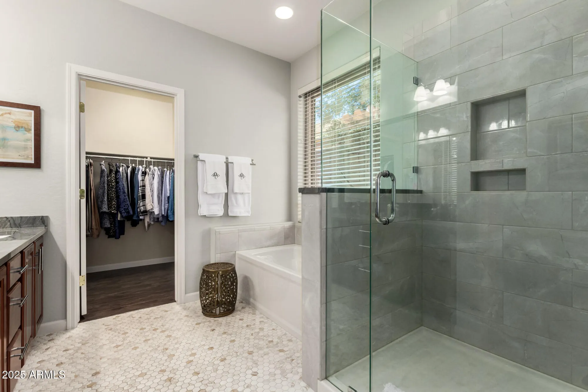 Property Slideshow image 15 of 26 | 41341 n laurel valley ct, Anthem, AZ, 85086