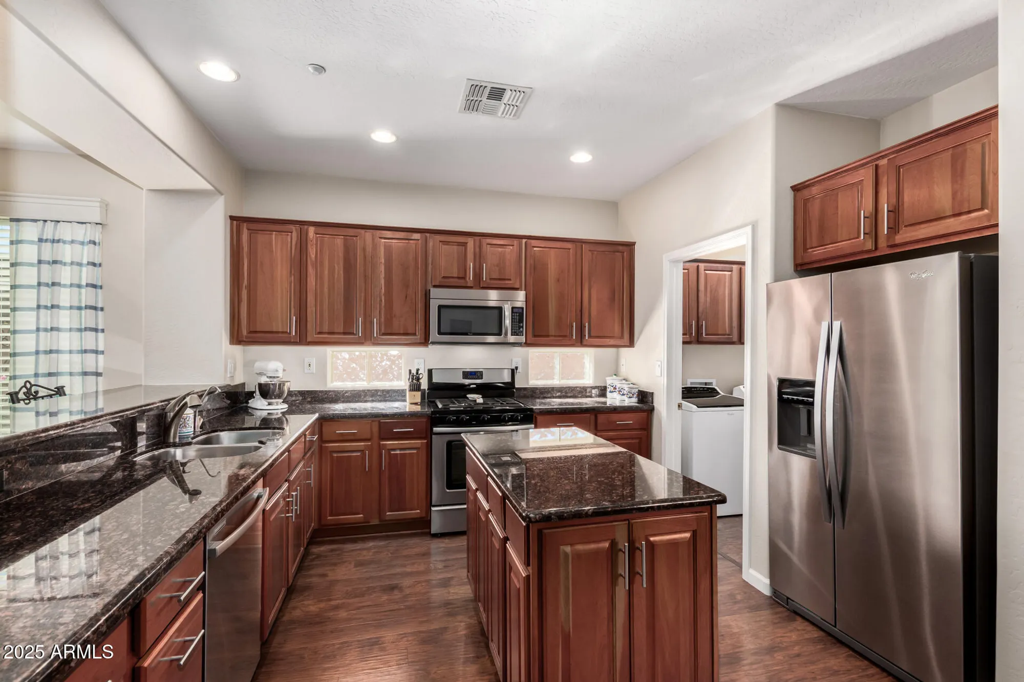 Property Slideshow image 9 of 26 | 41341 n laurel valley ct, Anthem, AZ, 85086